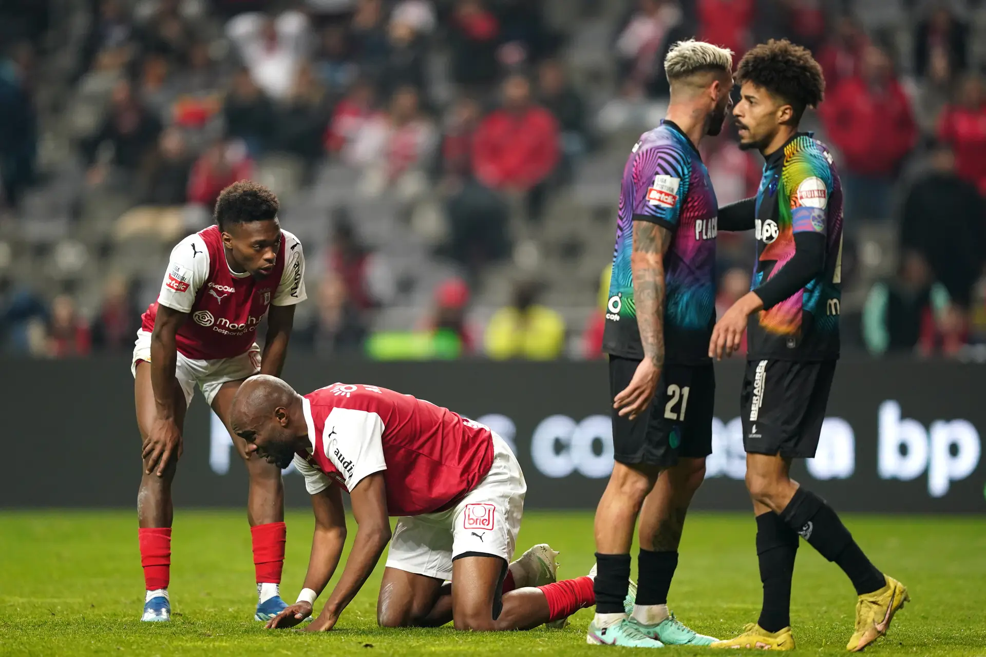 Primeira Liga: SC Braga empata com o Desp. Chaves e afasta-se do pódio