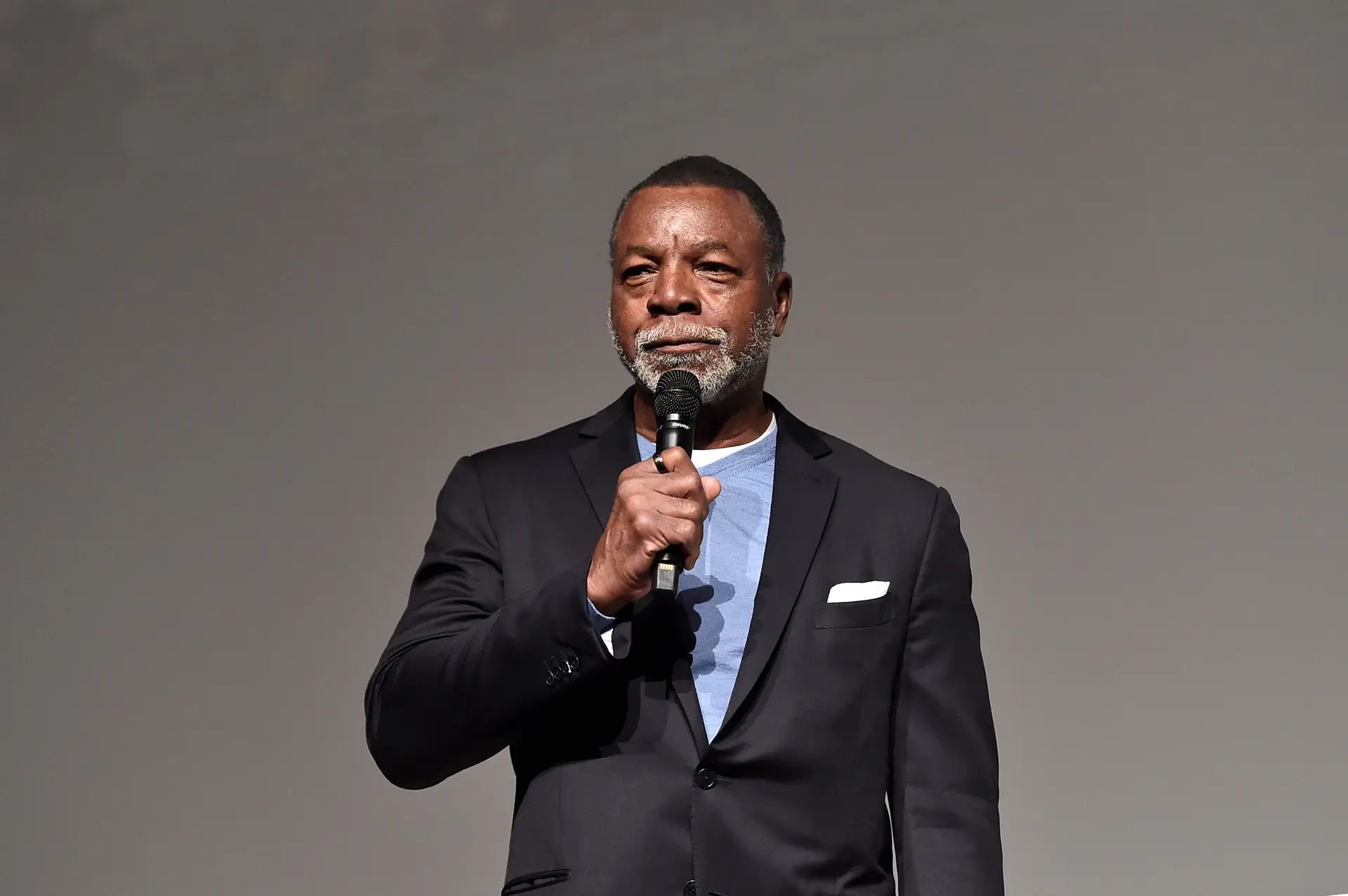 Carl Weathers, ator que interpretou Apollo Creed em Rocky, morreu aos 76 anos