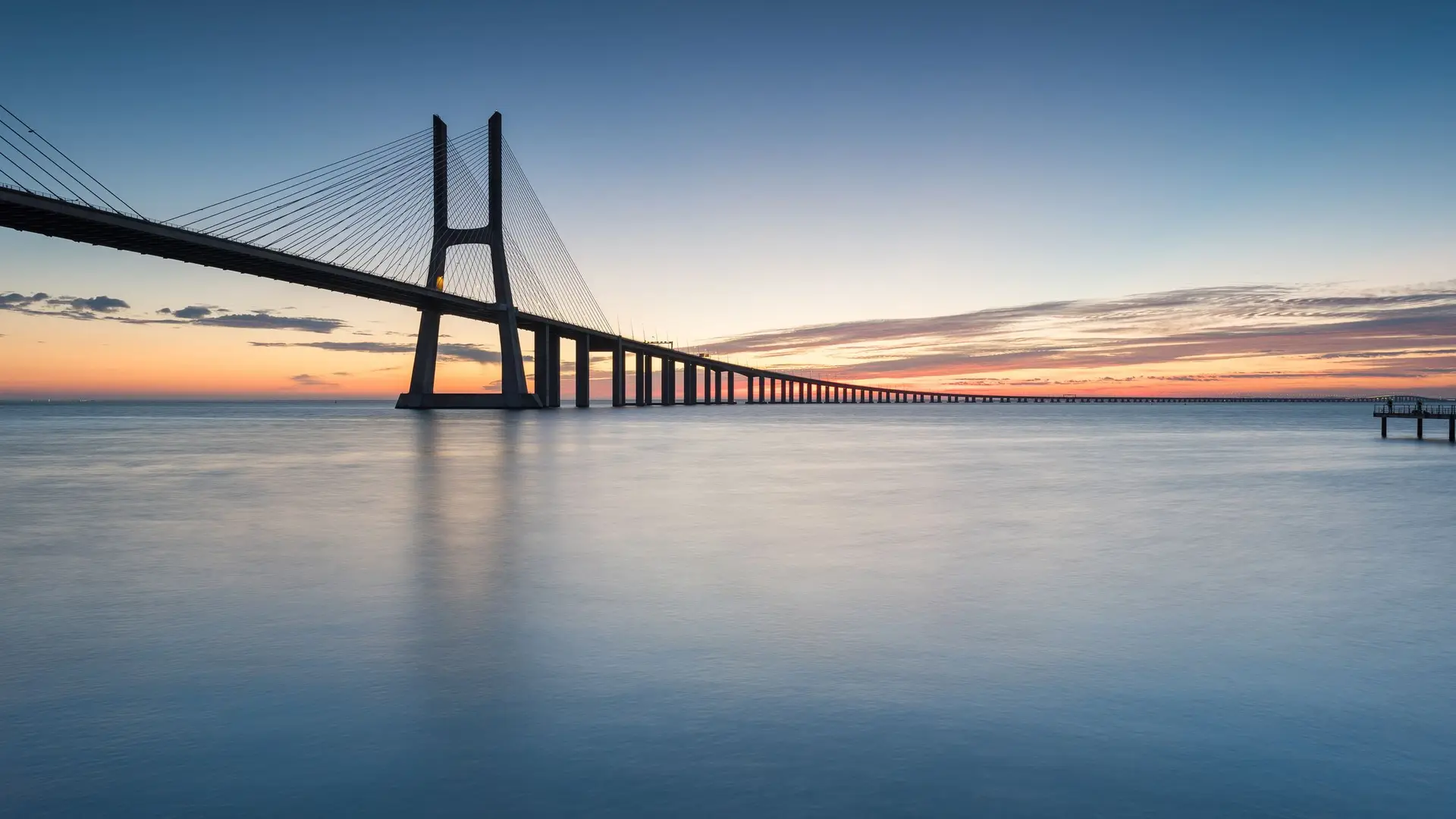 Dezenas de agricultores querem bloquear acessos à Ponte Vasco da Gama
