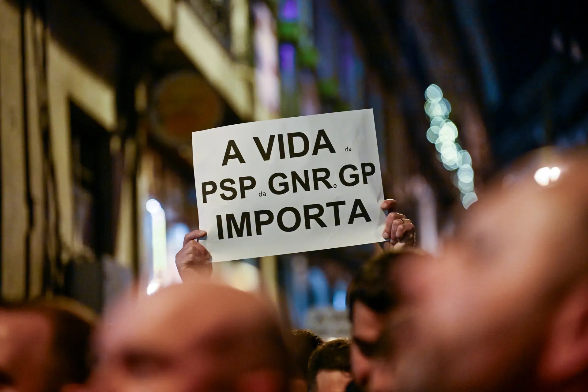 Governo e sindicatos da PSP e da GNR reúnem-se para começar a negociar