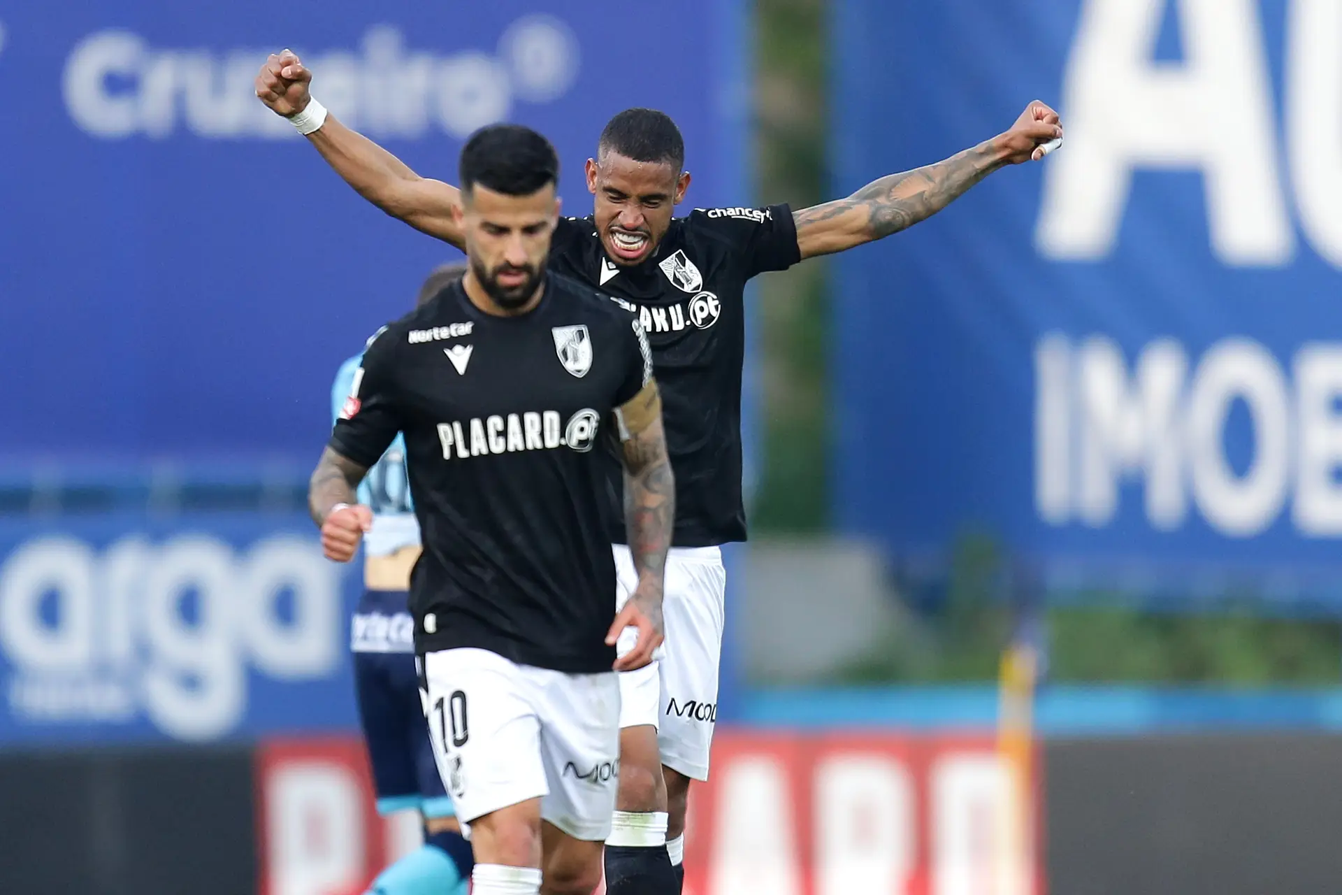 Vitória SC vence Vizela por 1-0 - SIC Notícias 