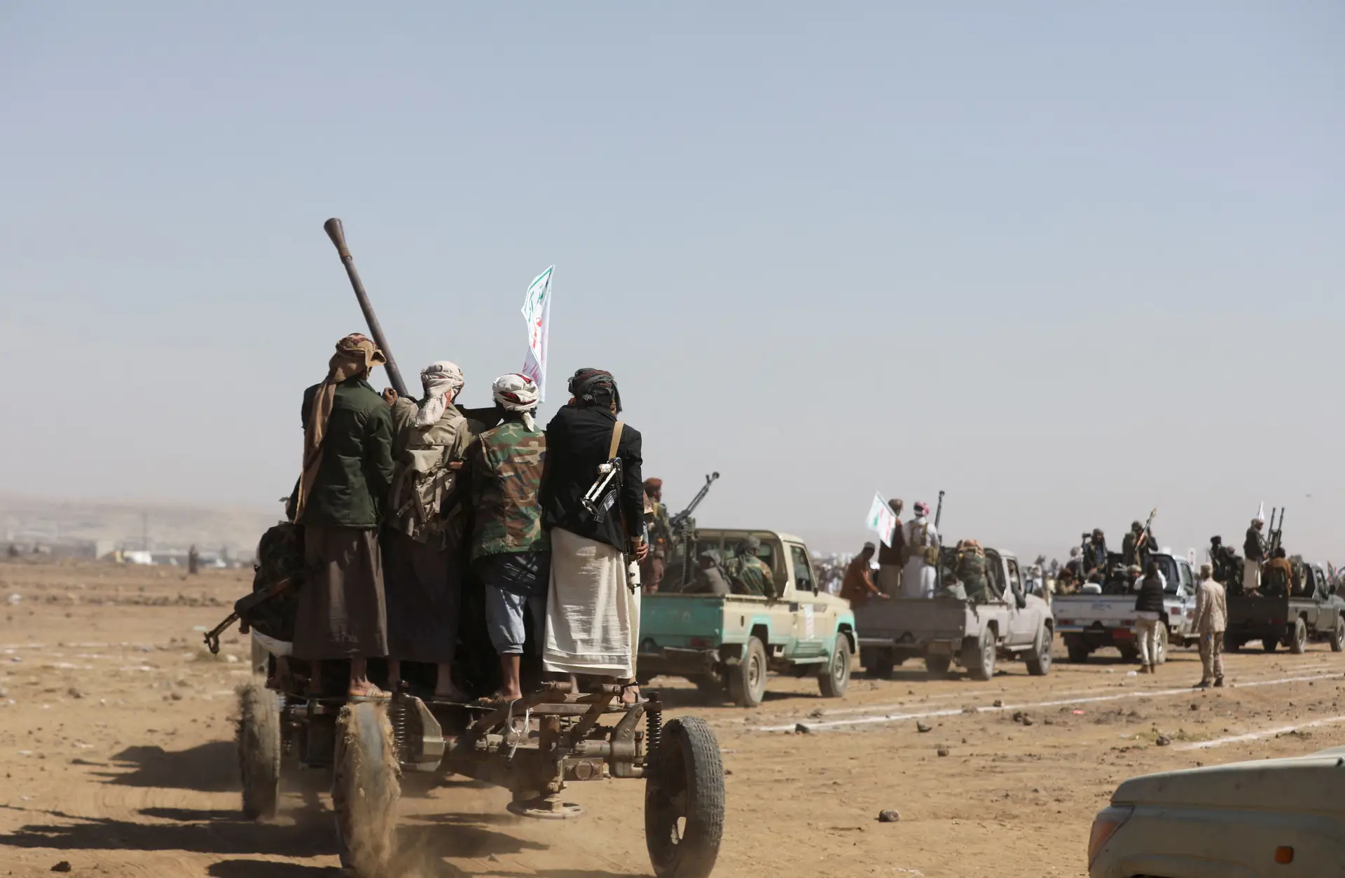 EUA lançam novos ataques contra Houthis no Iémen