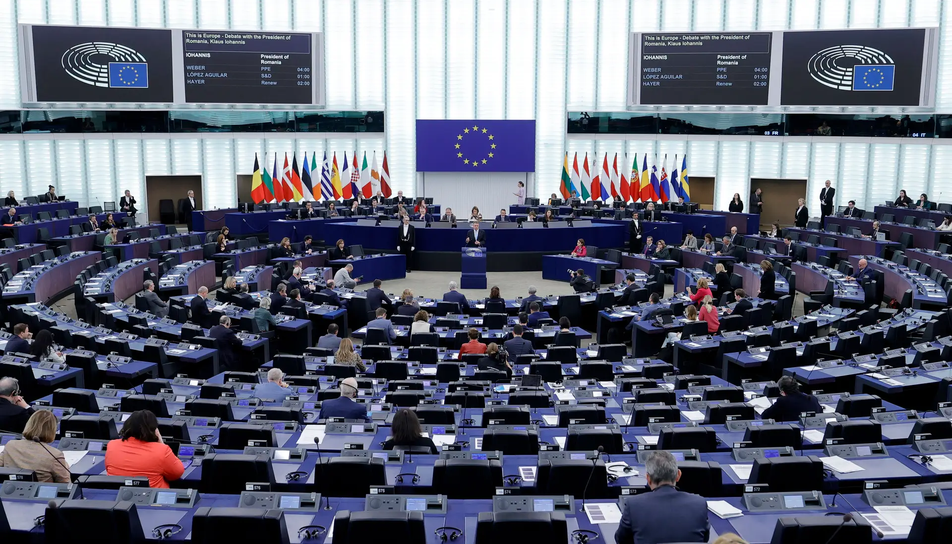 Parlamento Europeu dá luz verde a apoio de 50 mil milhões à Ucrânia