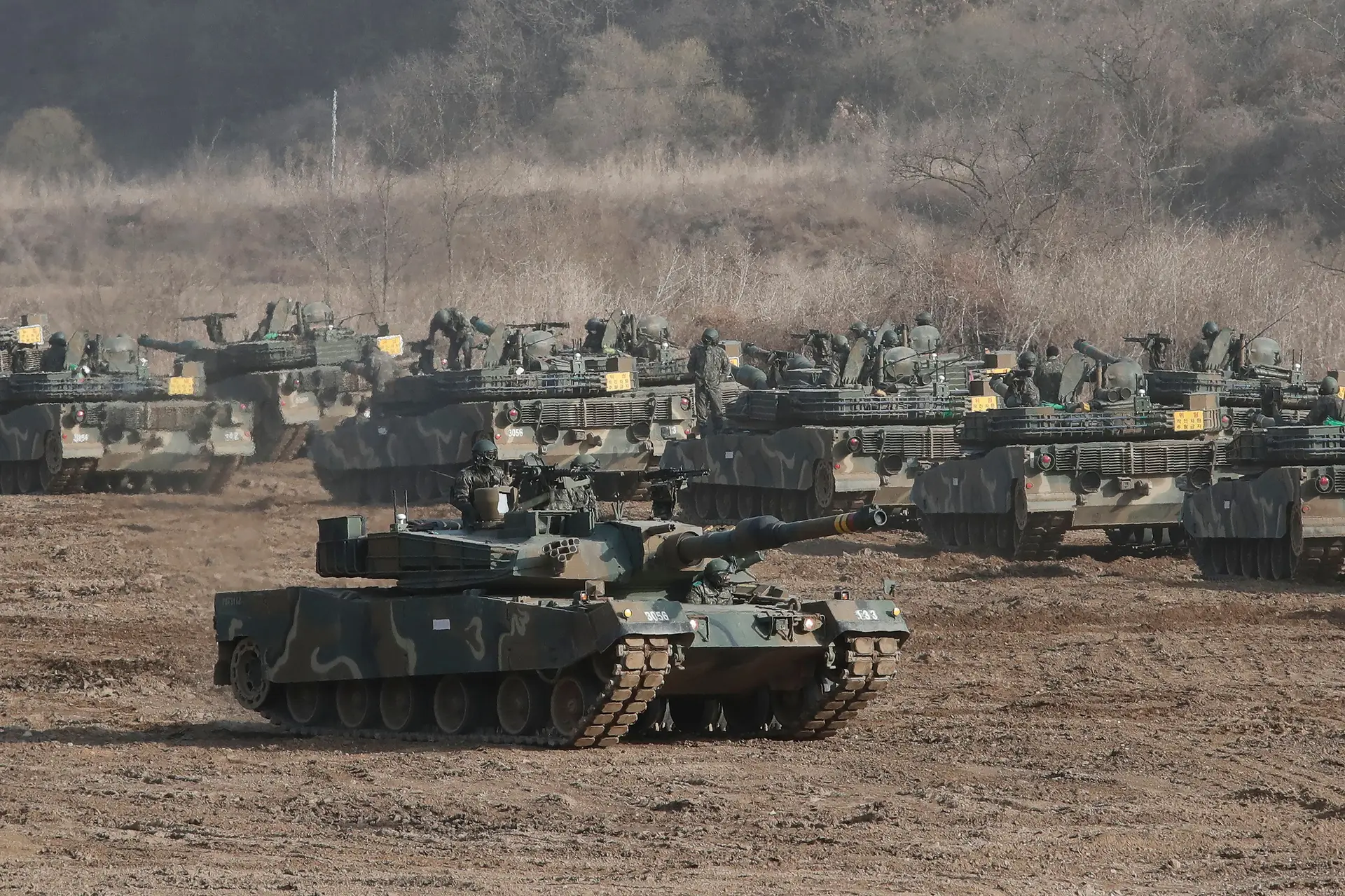 Coreia do Norte continua a construir "o poder militar mais esmagador possível"
