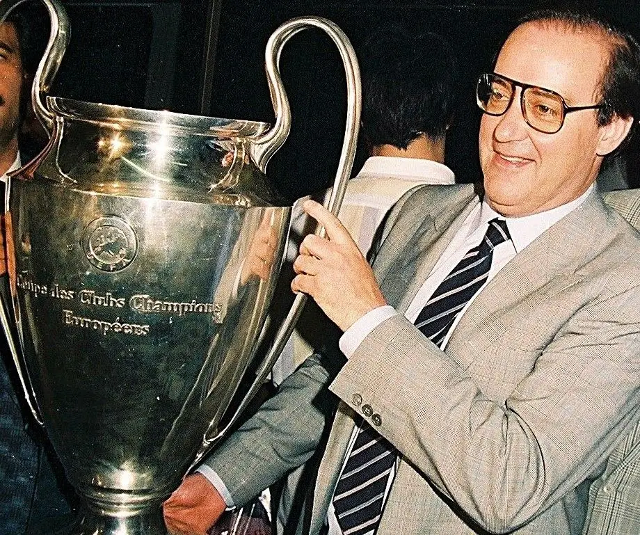 Pinto da Costa, o presidente mais tempo na liderança de um clube de futebol e com mais títulos conquistados