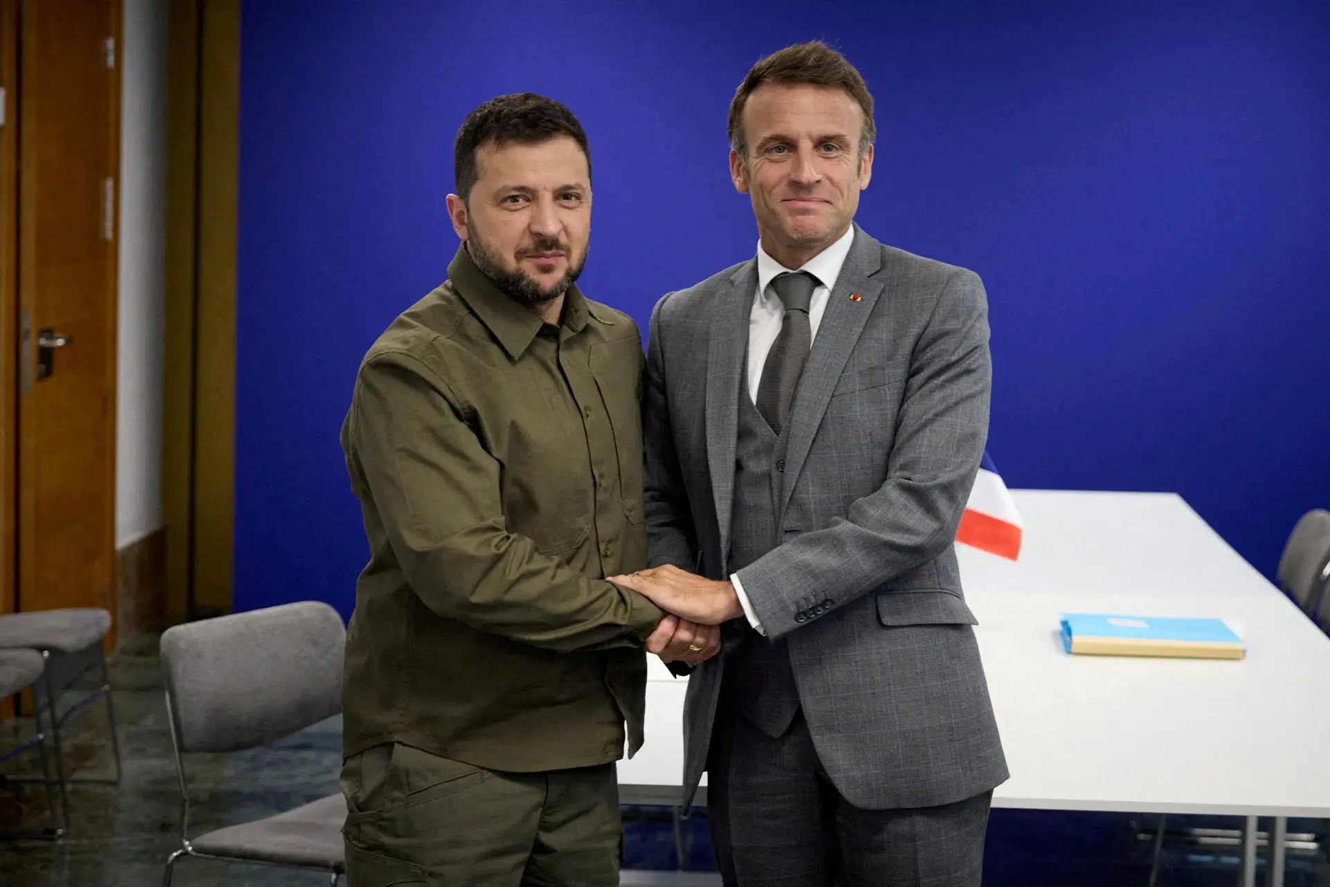 Macron não descartou envio de tropas para a Ucrânia e lança “economia de guerra” contra Moscou