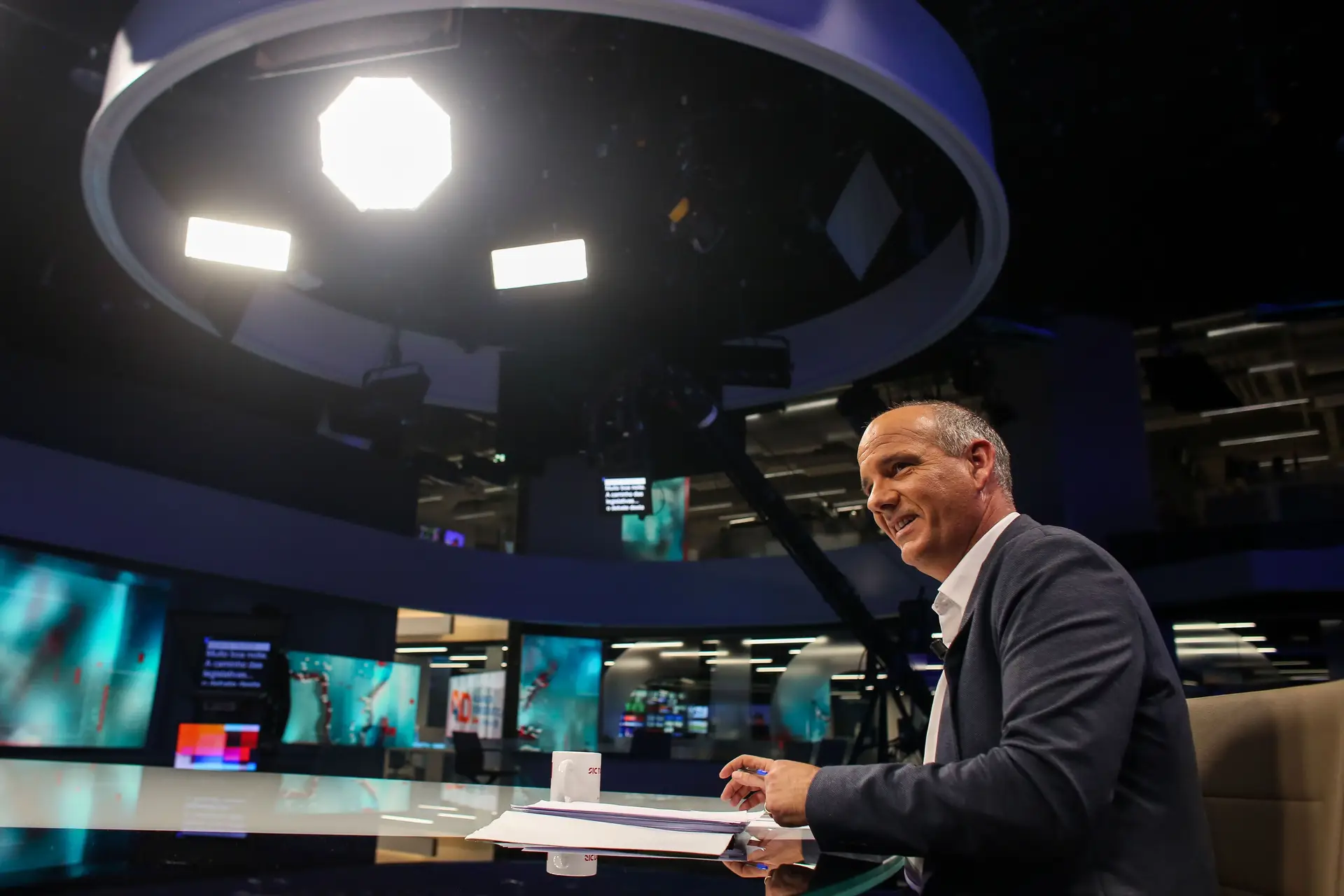 O debate vivo entre Paulo Raimundo e Pedro Nuno Santos com foco nos salários (e sem fechar portas)