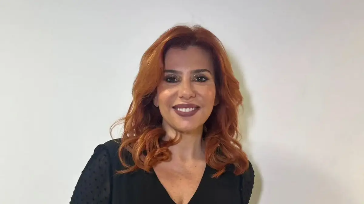 Cantora Mónica Sintra