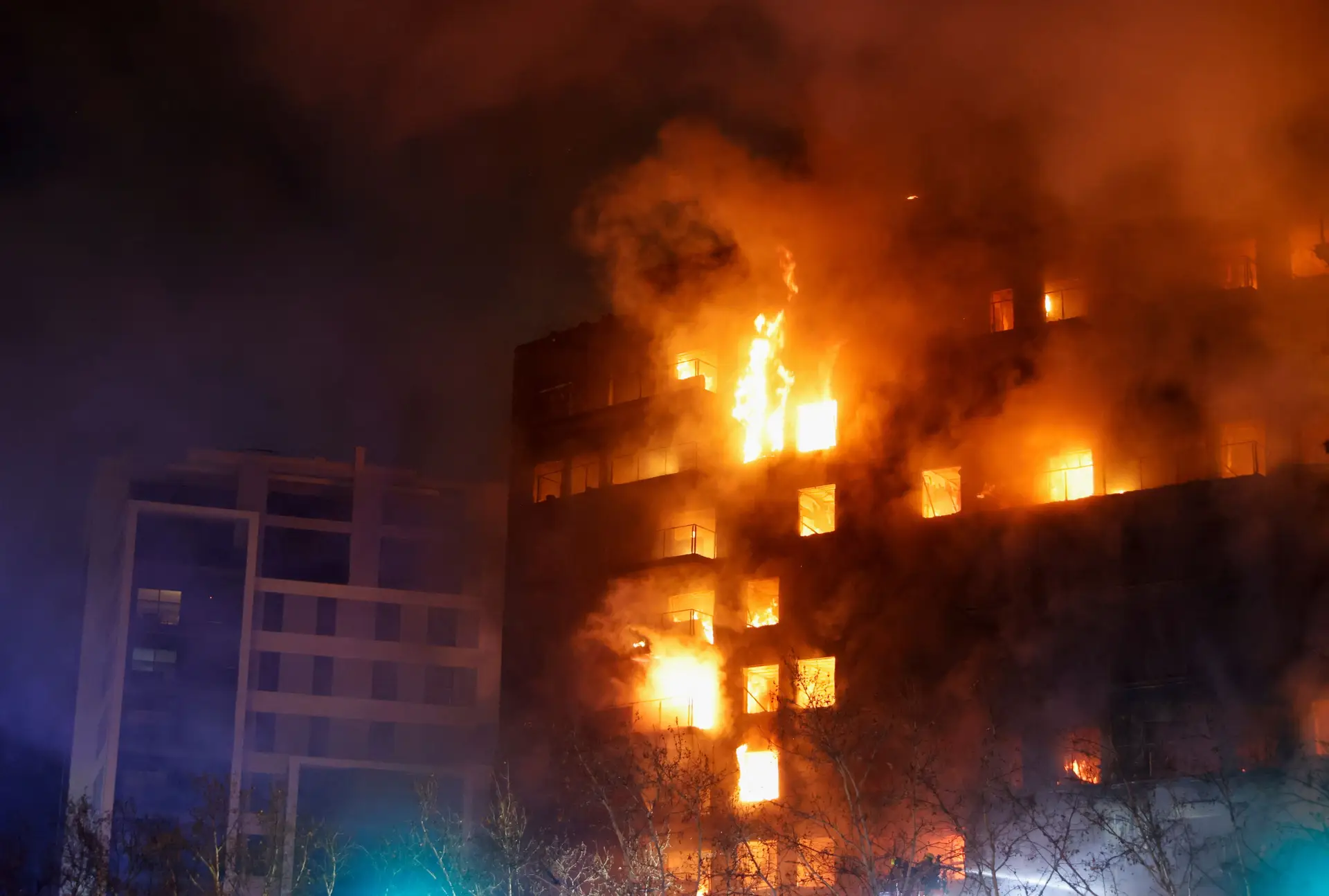 Jogos do Valência e Levante adiados em sinal de luto pelas vítimas de incêndio