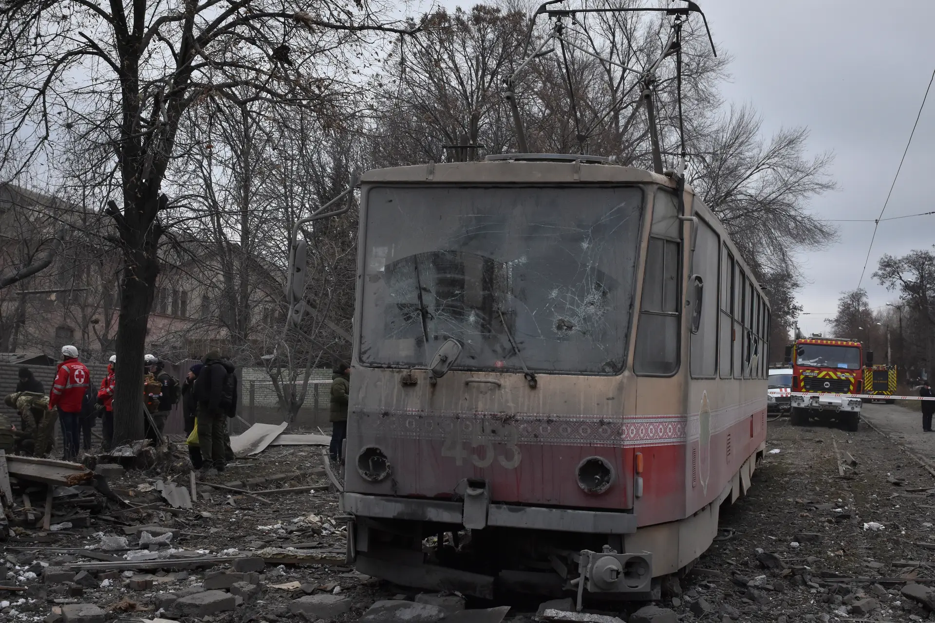 Pelo menos três pessoas morreram em bombardeamentos russos em Zaporijia