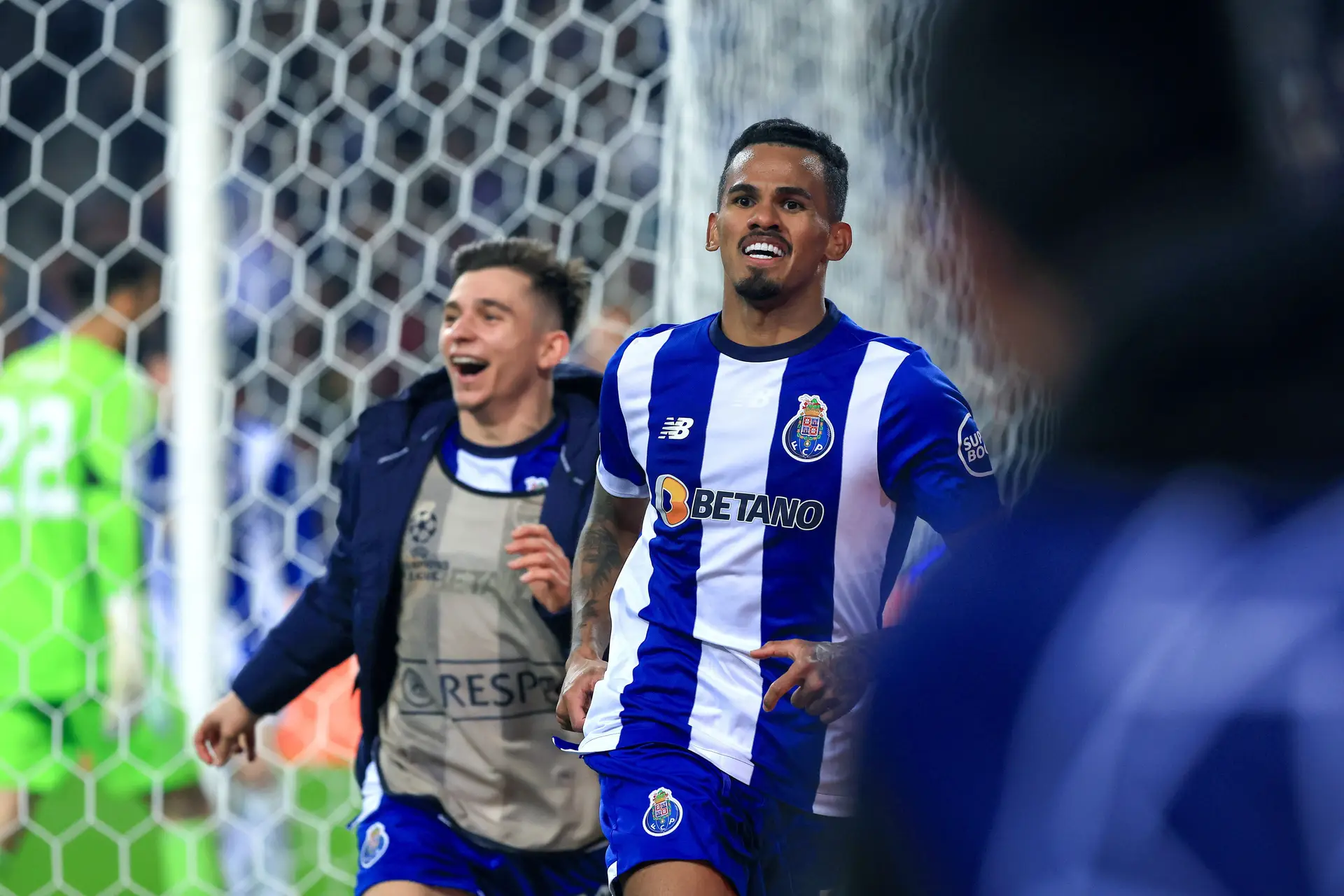 Golo da semana da Liga dos Campeões saiu dos pés de Galeno