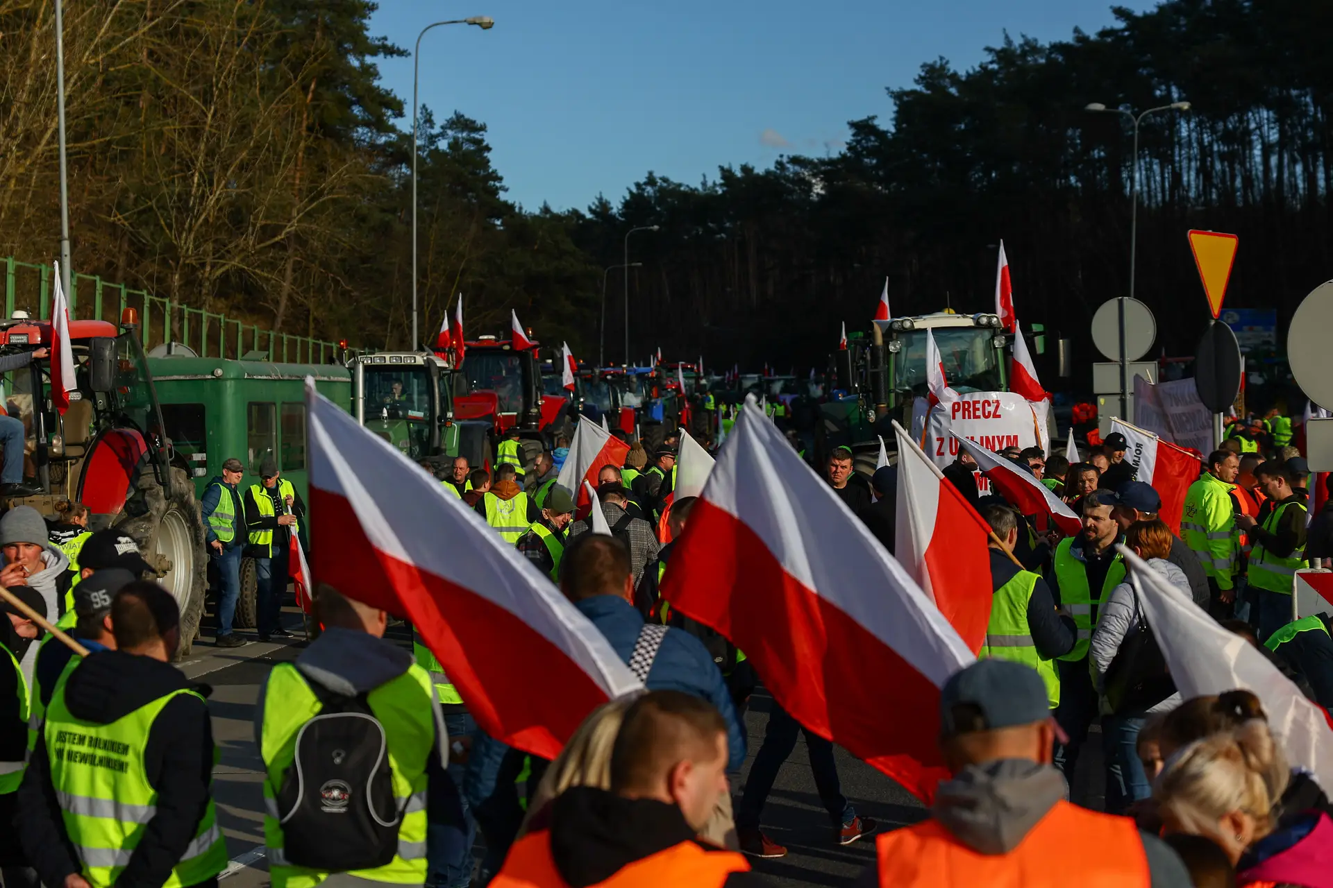 Polnische Bauern blockieren die Grenze zu Deutschland