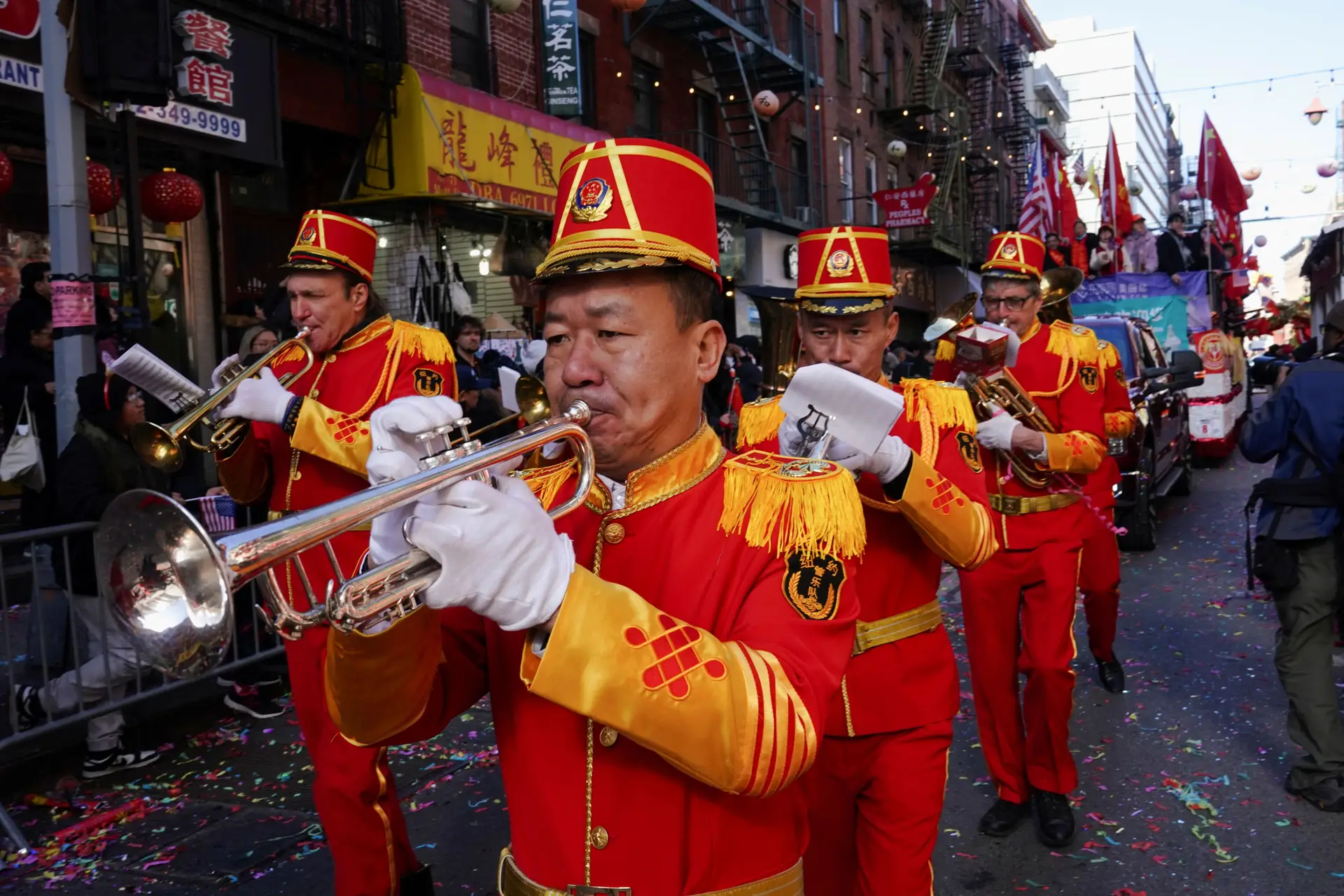 Desfile anual do Ano Novo Lunar dá cor à Chinatown de Nova Iorque