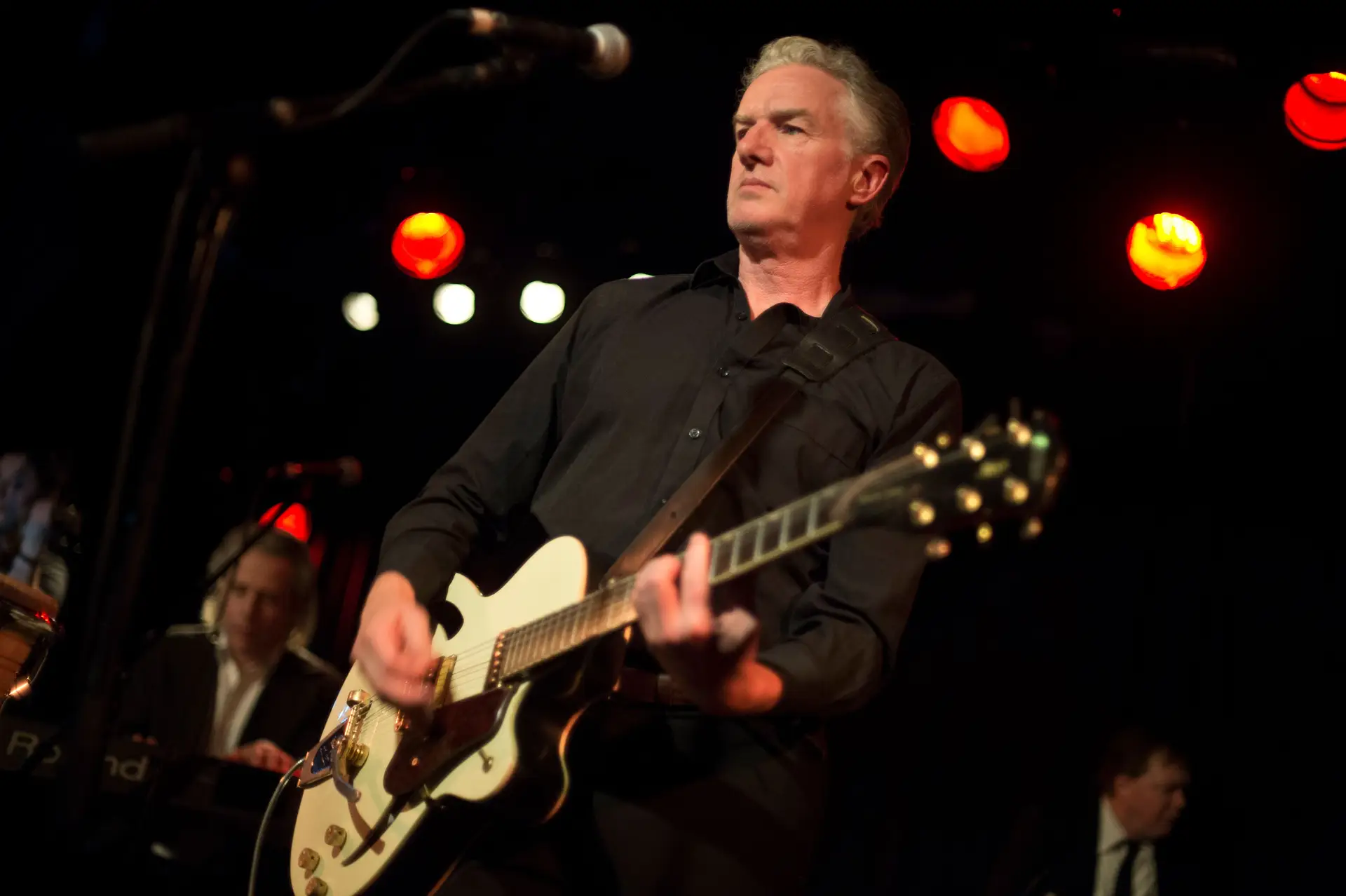 Mick Harvey atua em maio no festival Nereida em "aquecimento" para o Luna Fest