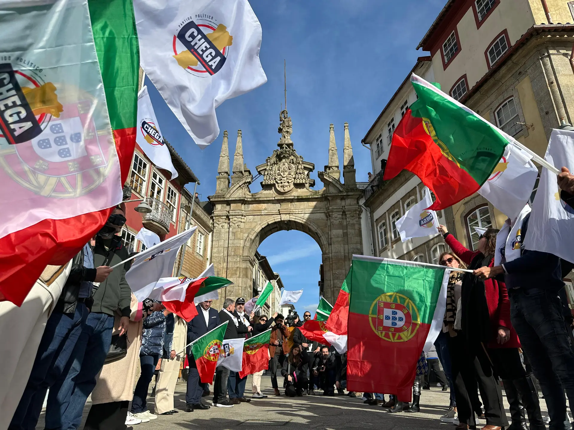 Sondagem: 35% dos simpatizantes do Chega dizem que Portugal está pior do que na ditadura
