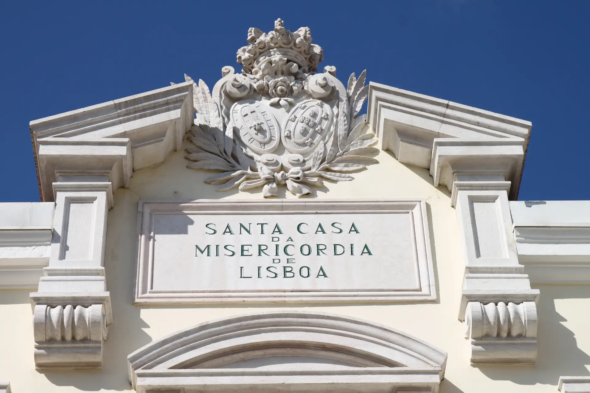 Governo exige plano de reestruturação urgente à provedora da Santa Casa da Misericórdia de Lisboa