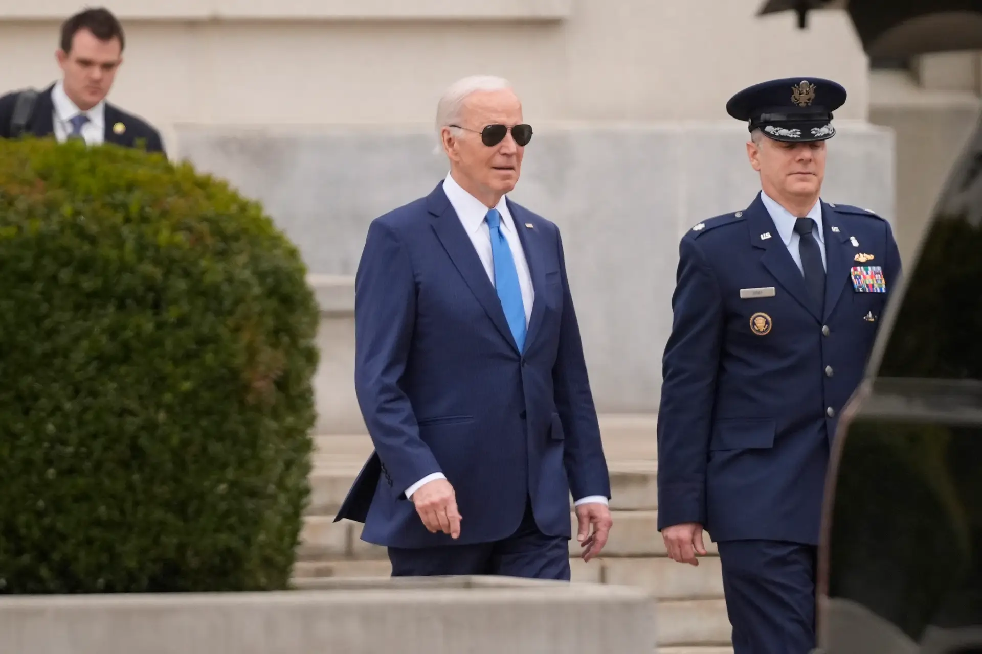 Aos 81 anos, Biden ainda está "apto para o trabalho", revelam médicos