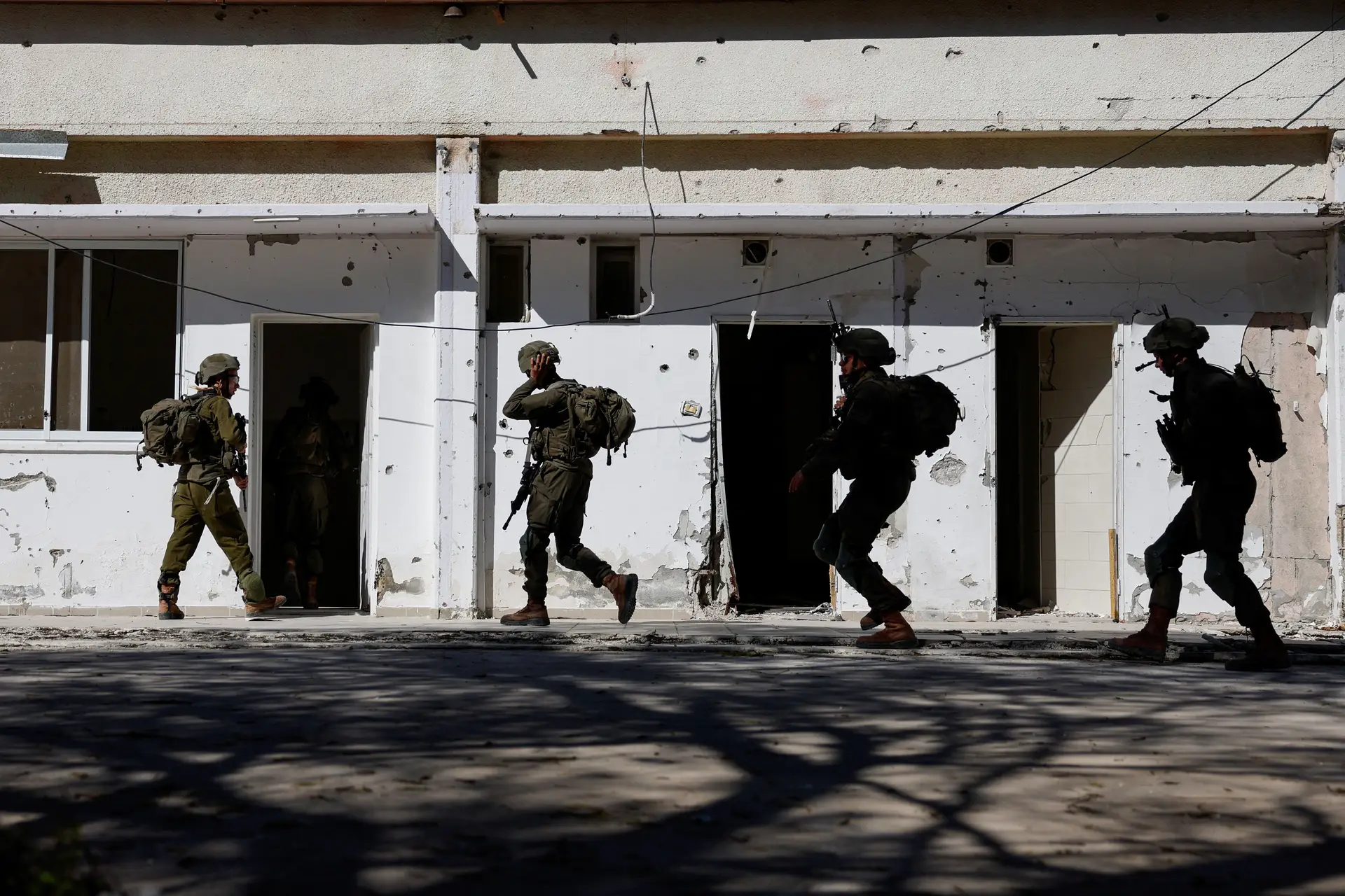 Exército israelita anuncia detenção de membro do Hamas por sequestro em 2014