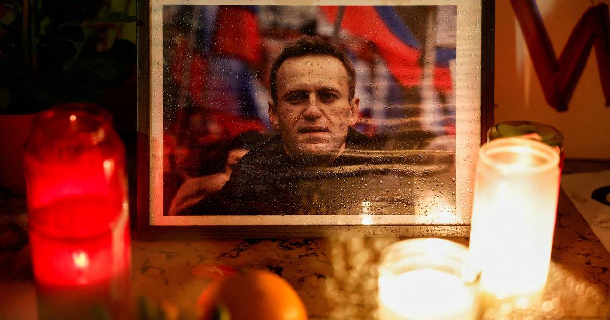 Advogados que representaram Navalny condenados a penas de prisão na Rússia