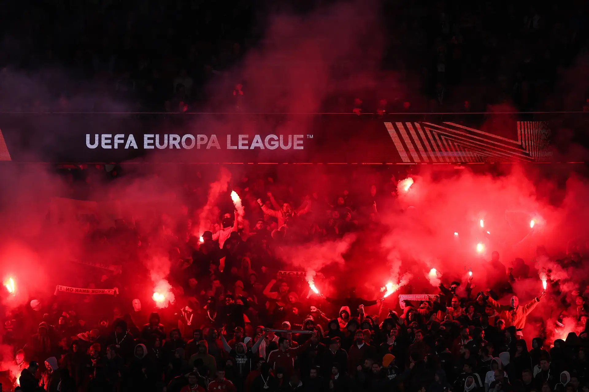 Benfica e Marselha sem adeptos visitantes nos quartos da Liga Europa
