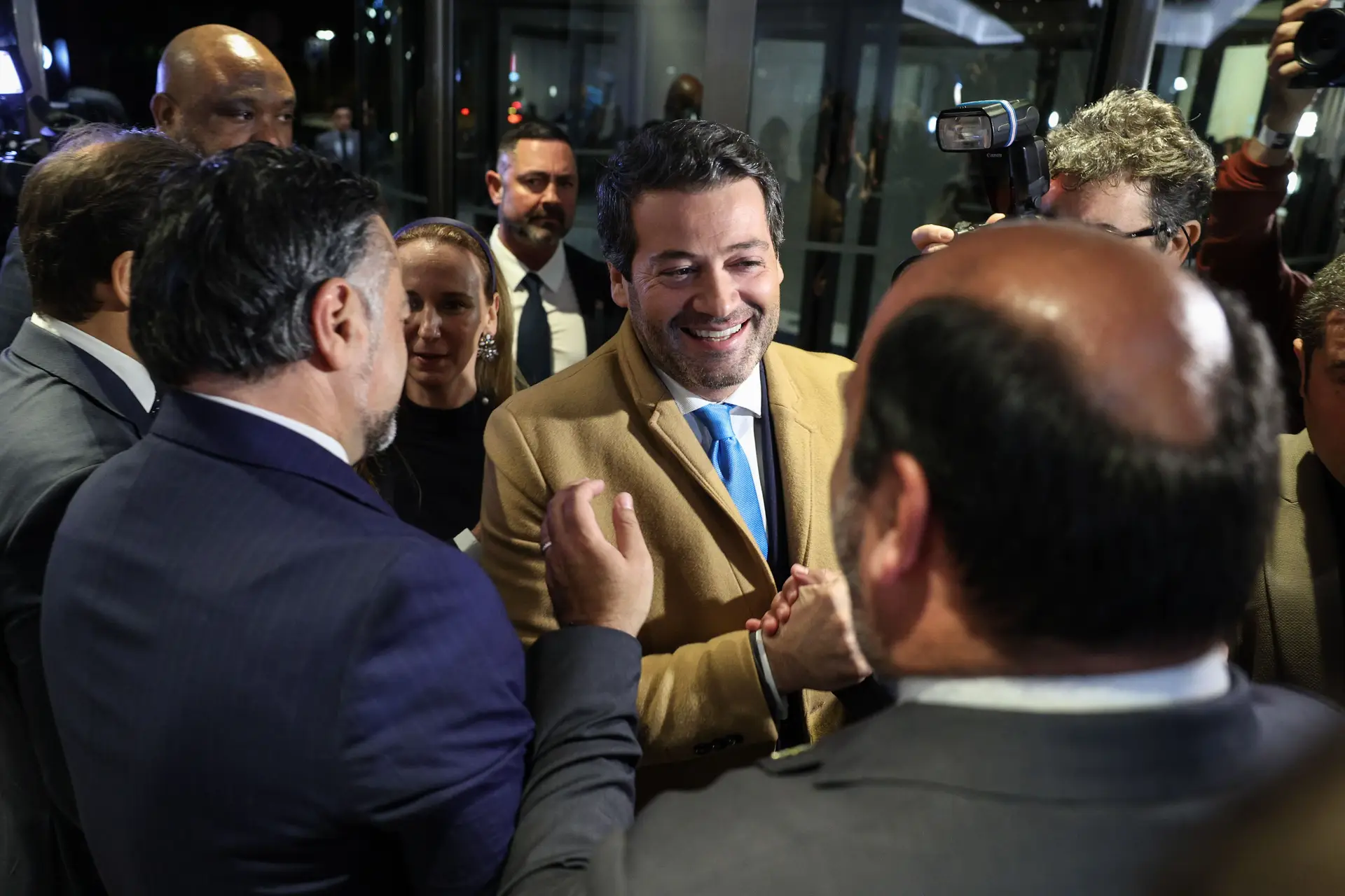 Chega já "pincela" uma parte de Portugal de azul