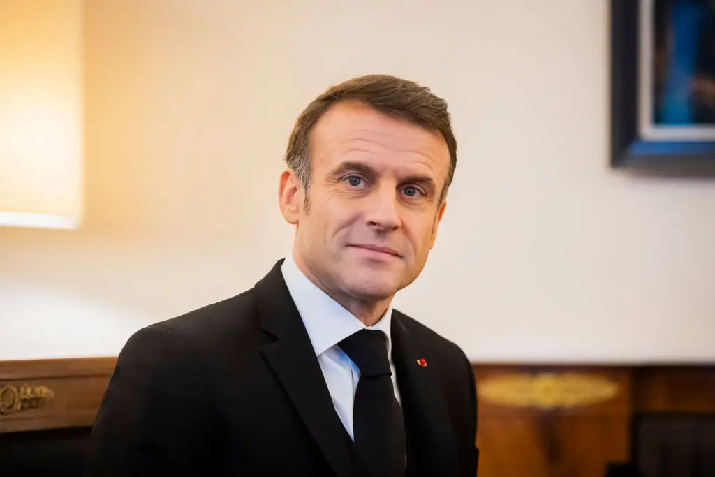 25 de Abril: Macron enaltece papel dos portugueses na democracia europeia