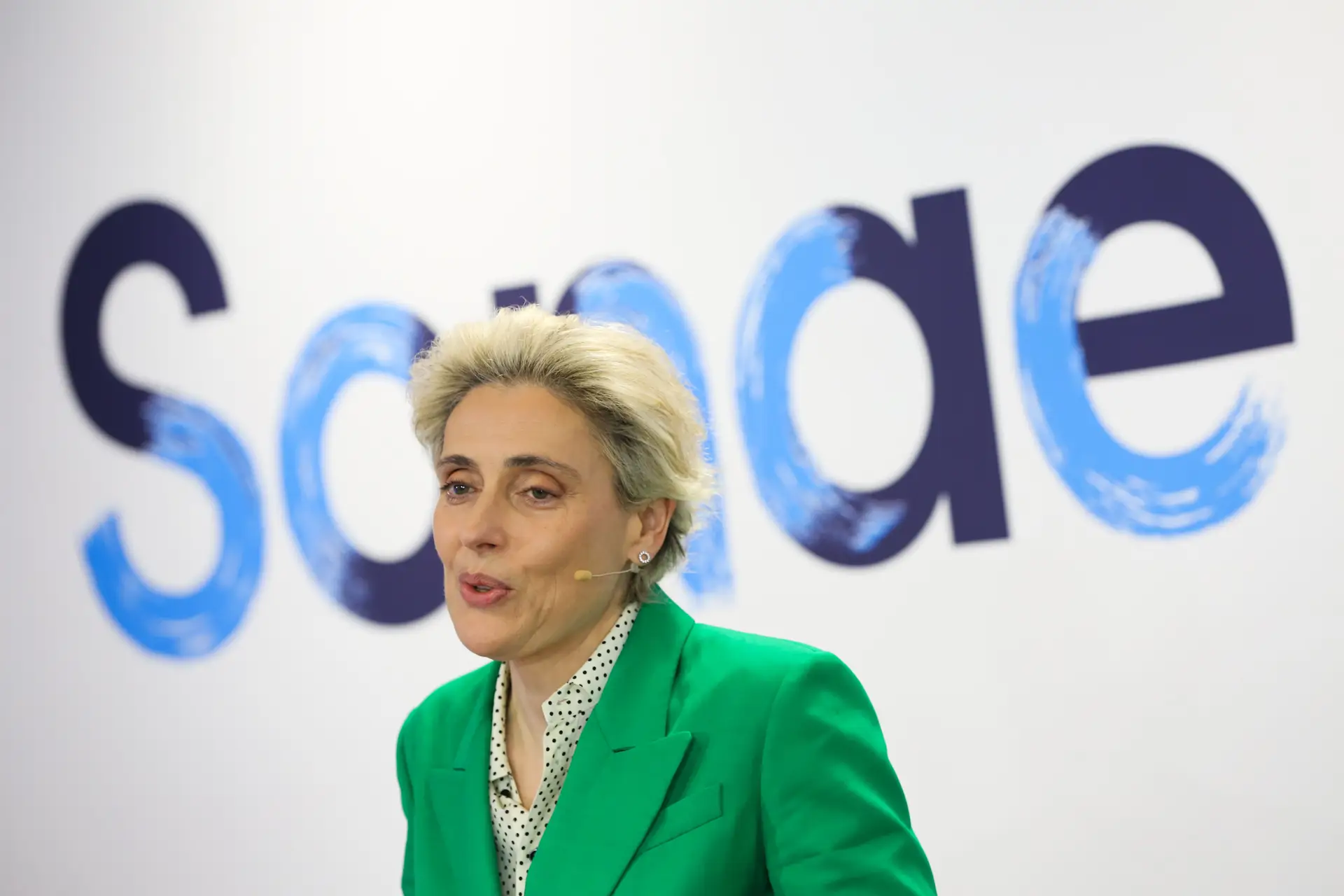 Lucros da Sonae sobem para 247 milhões de euros