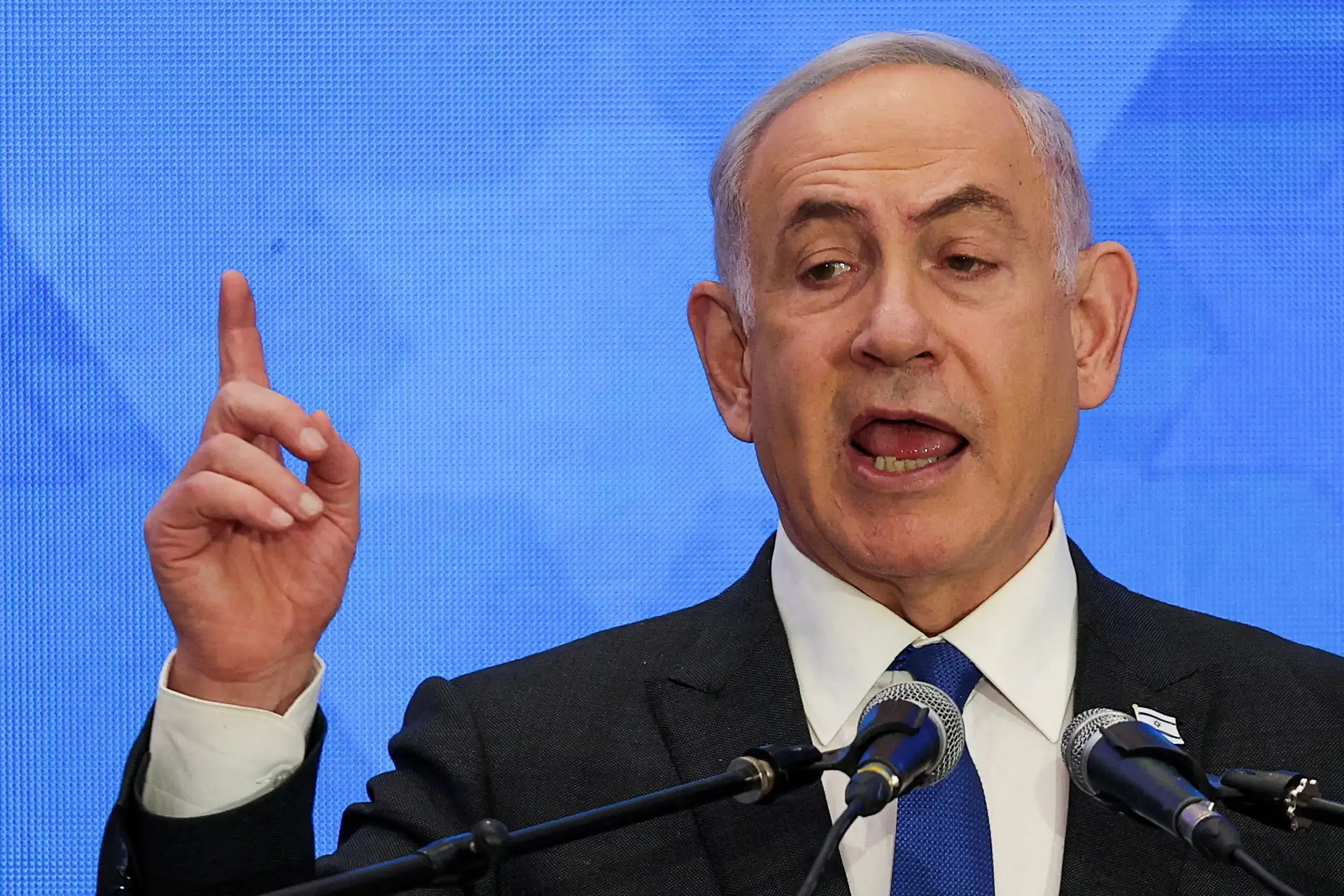 Netanyahu comunica a Biden determinação em "atingir todos os objetivos da guerra"