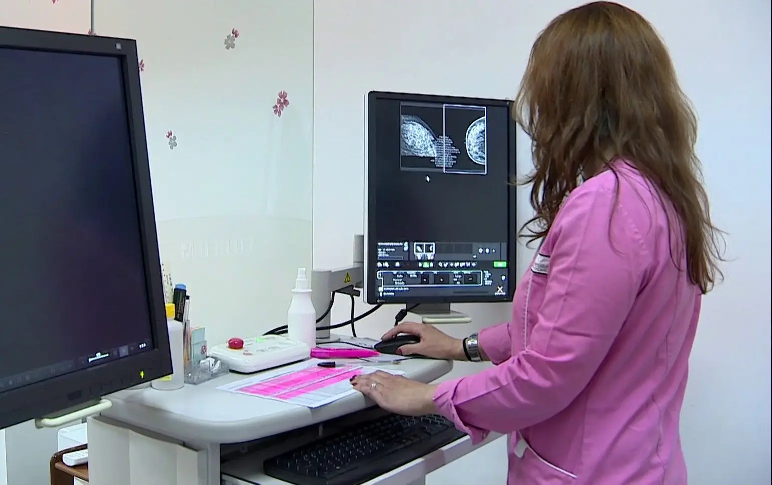 Idade do rastreio do cancro da mama vai baixar para os 45 anos