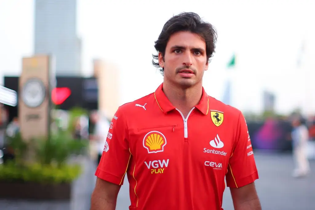 Oficial: Carlos Sainz Troca Ferrari Pela Williams - SIC Notícias