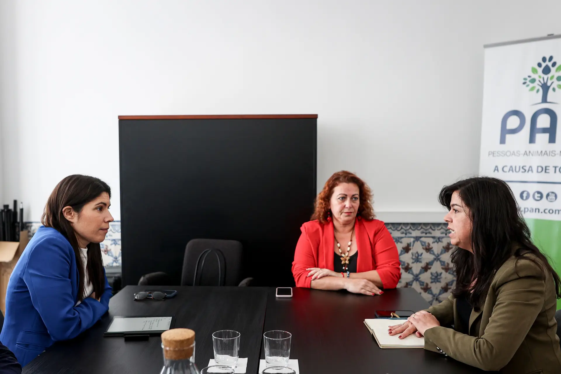 Próximo parlamento terá o mesmo número de mulheres do que em 2024