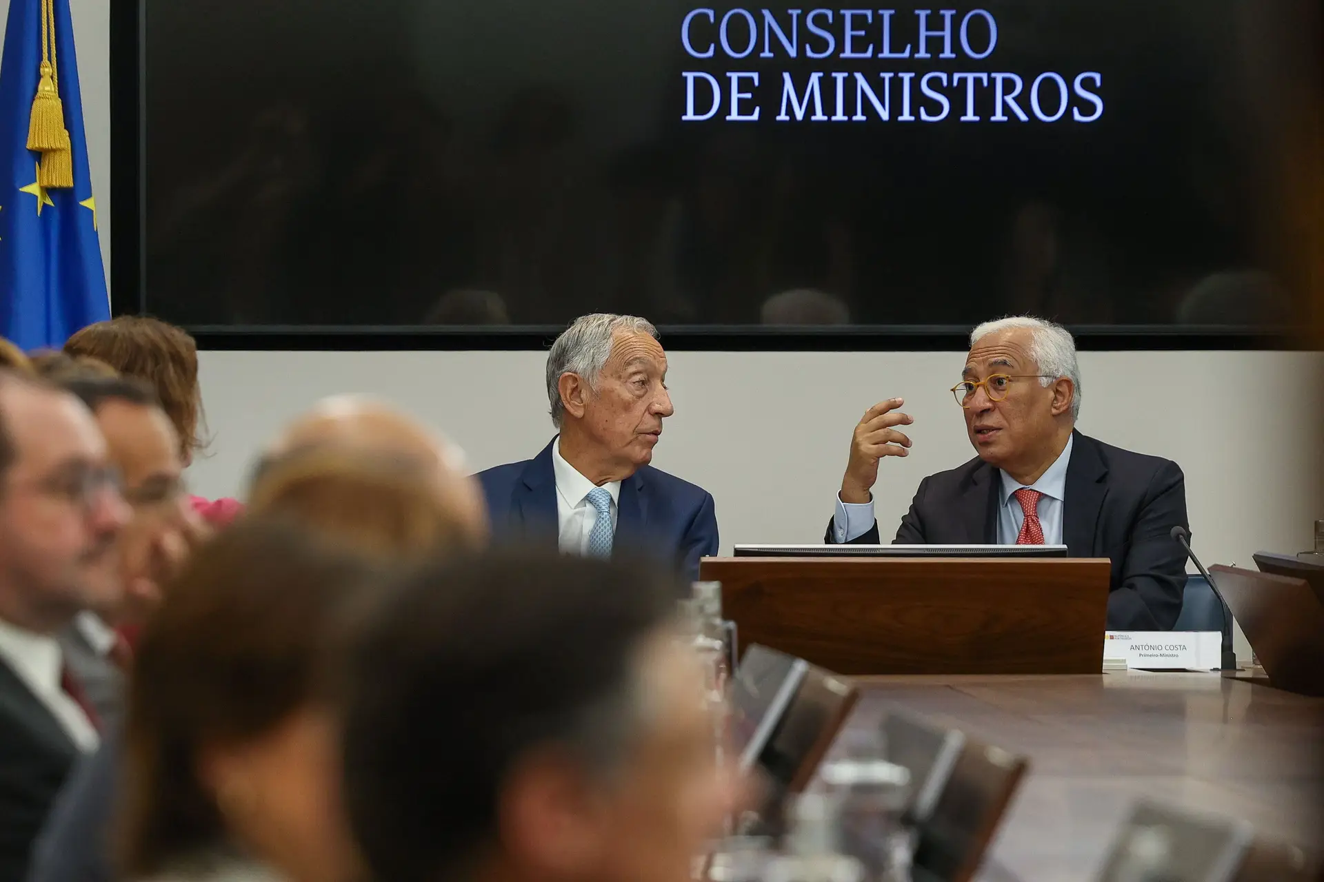 Governo de Costa divulga "pasta de transição" para o próximo Executivo