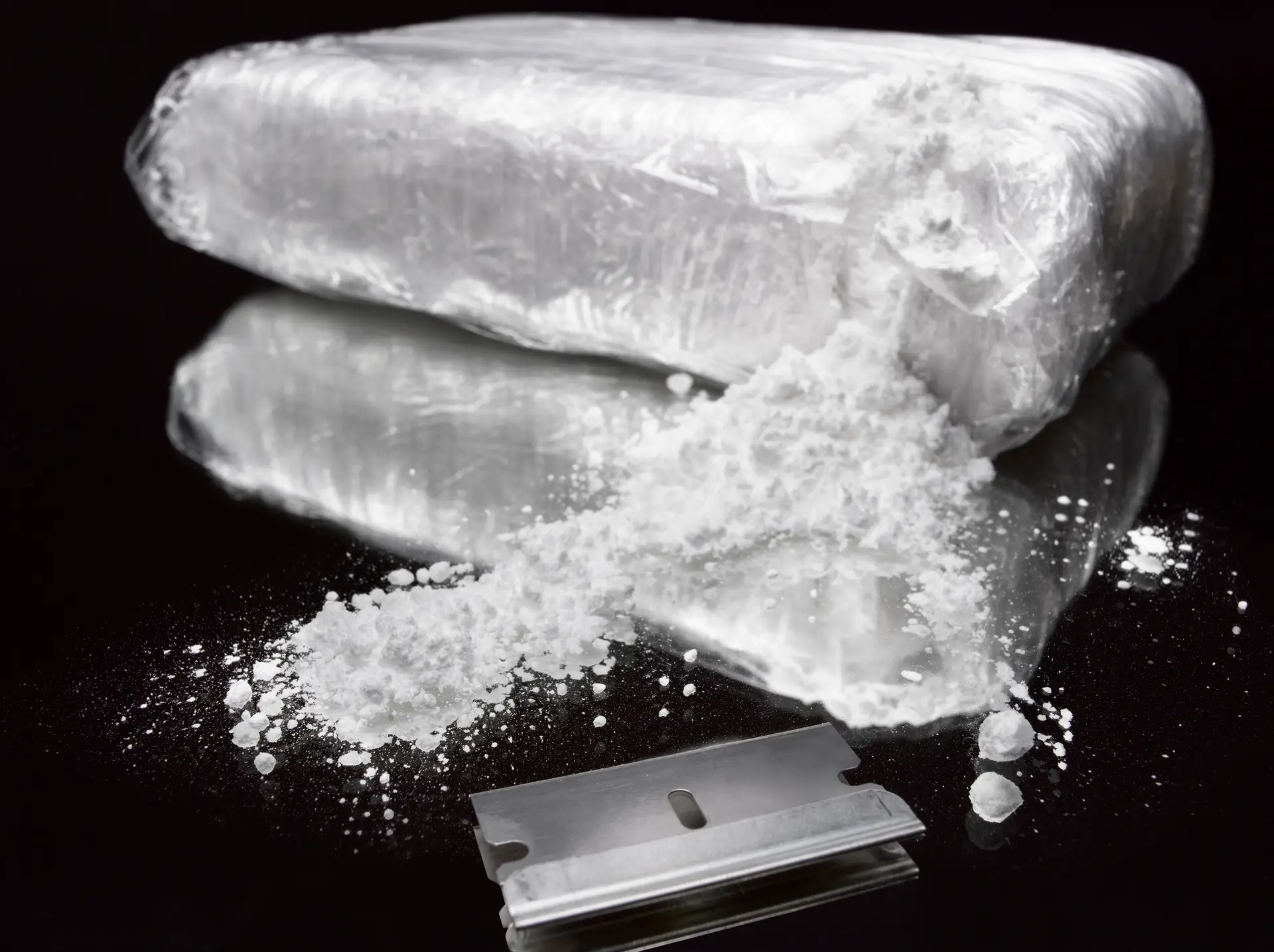 PJ apreende 41 mil doses de cocaína, 11 mil das quais no interior de um cadáver