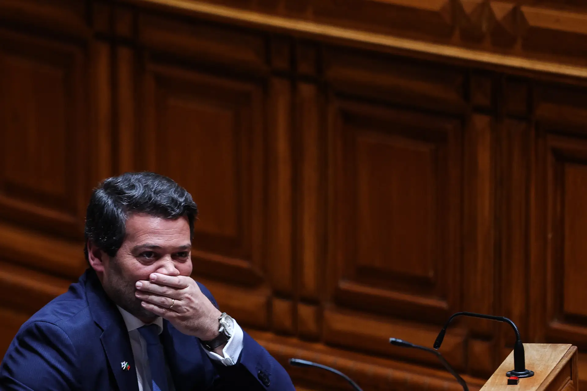 "Medo de perder tachos": Ventura critica reunião entre Montenegro e Pedro Nuno