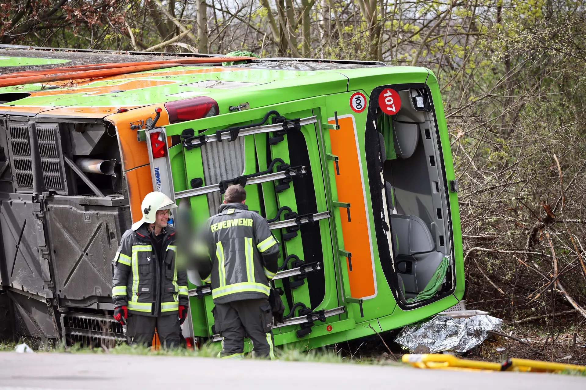 Acidente de autocarro faz pelo menos cinco mortos na Alemanha