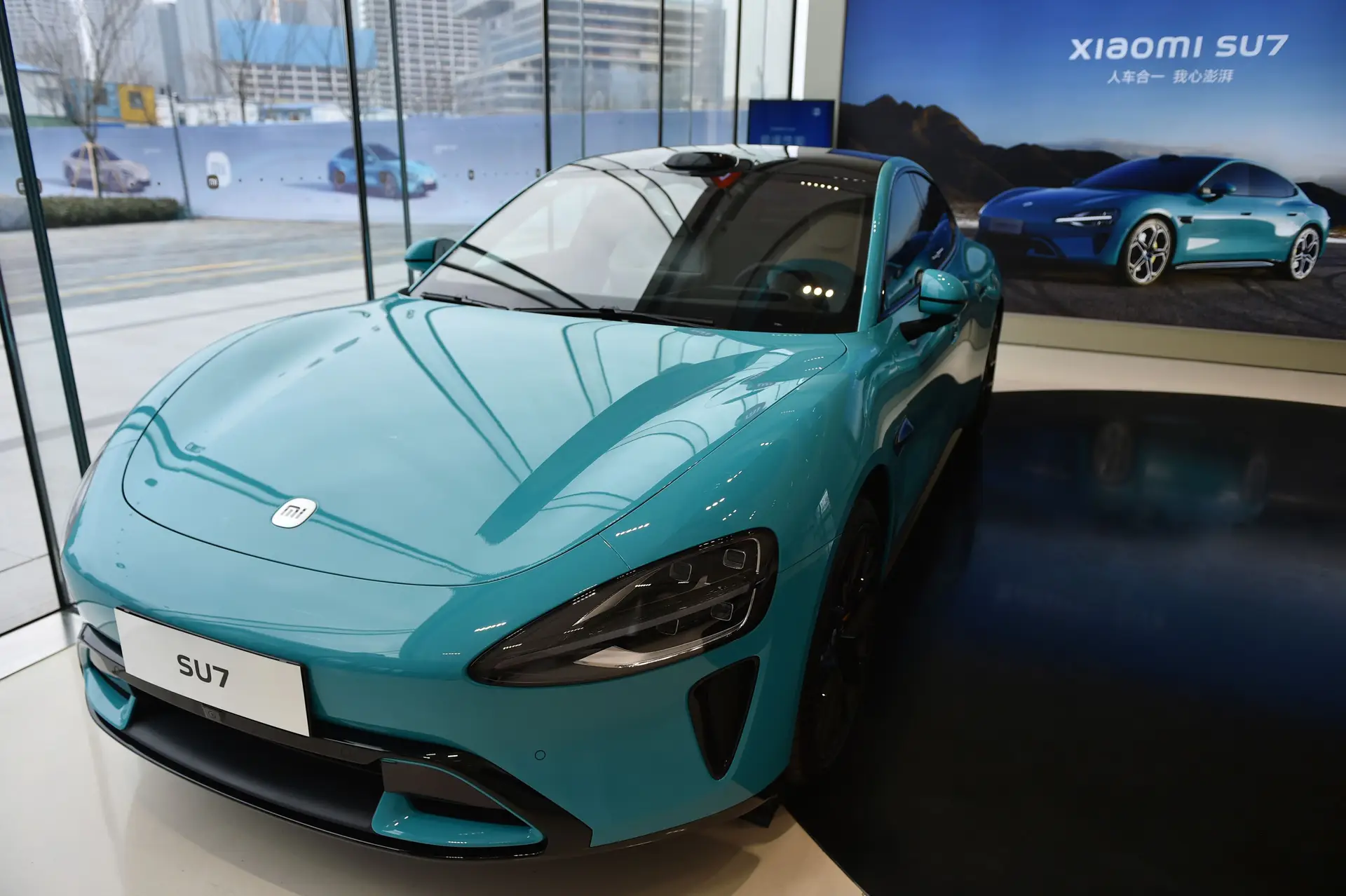 Xiaomi vende 50 mil carros em 27 minutos no lançamento do primeiro elétrico da empresa