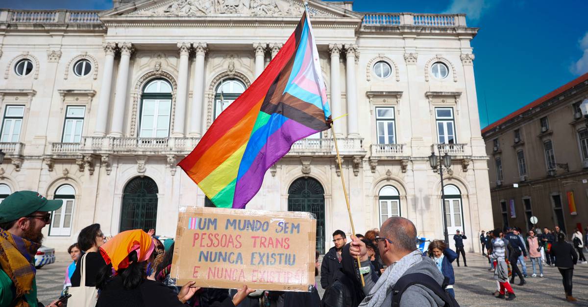 192 pessoas mudaram de género em Portugal no primeiro trimestre, 12 são menores