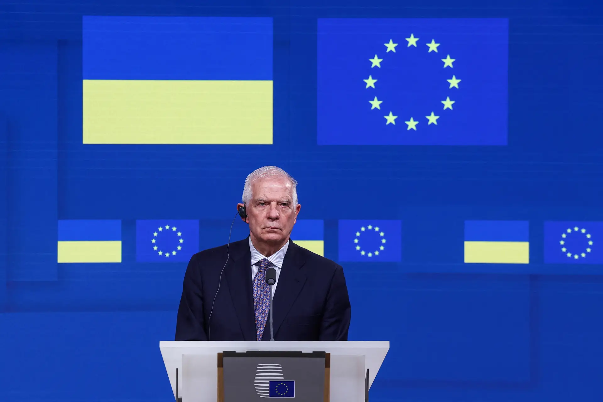 UE promete "fazer mais e mais rapidamente" para apoiar a Ucrânia