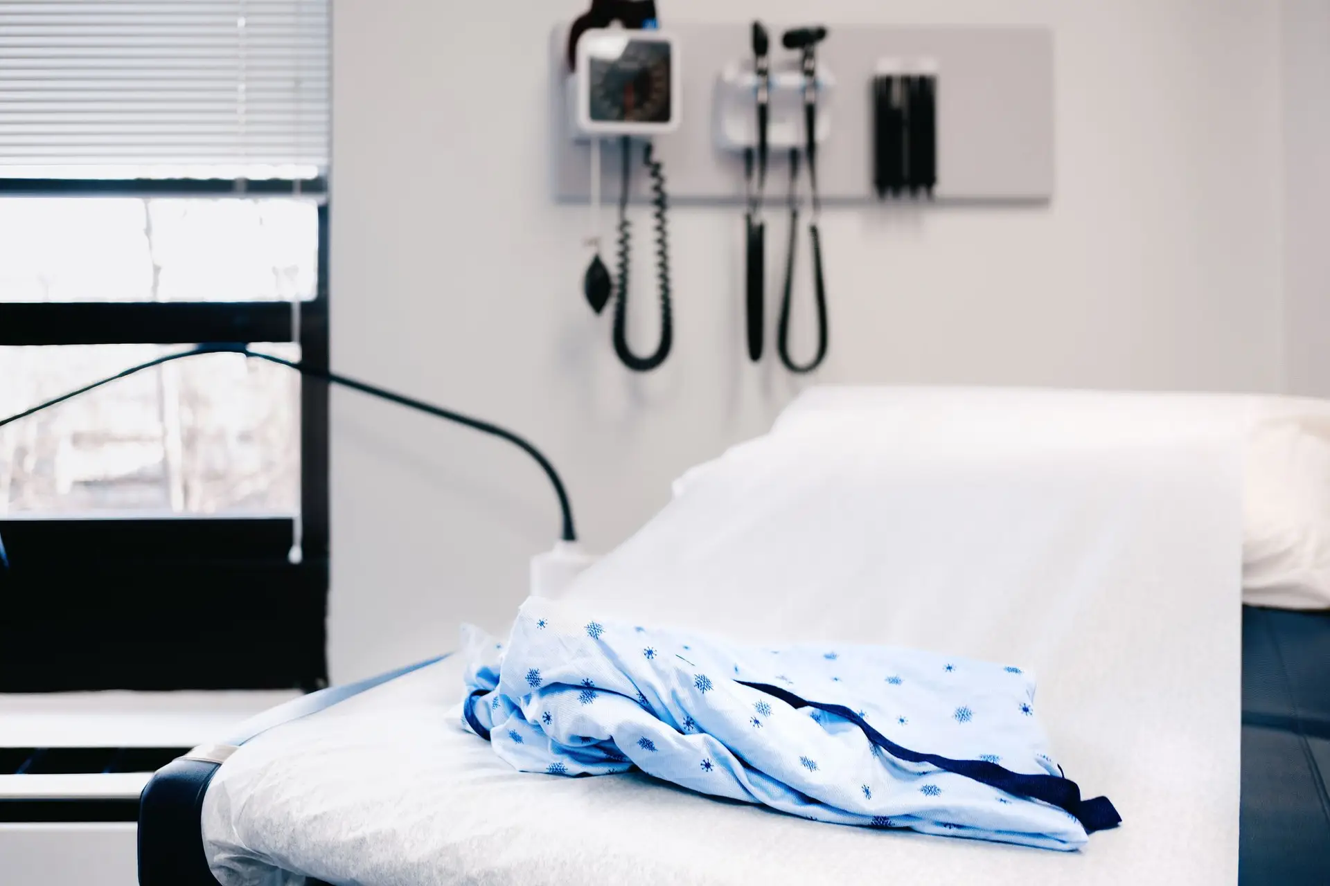 Trump Administration Hospitals cancel the guidelines for emergency abortion