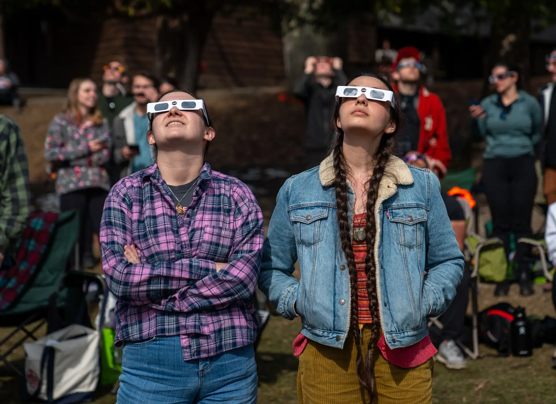 Pesquisas sobre dores oculares dispararam durante o eclipse