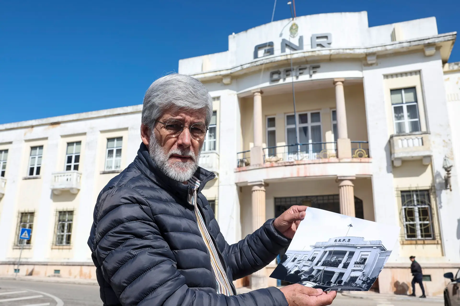 Jorge Dias, fotógrafo e ex-militar que fotografou, na Figueira da Foz, os acontecimentos do 25 de Abril