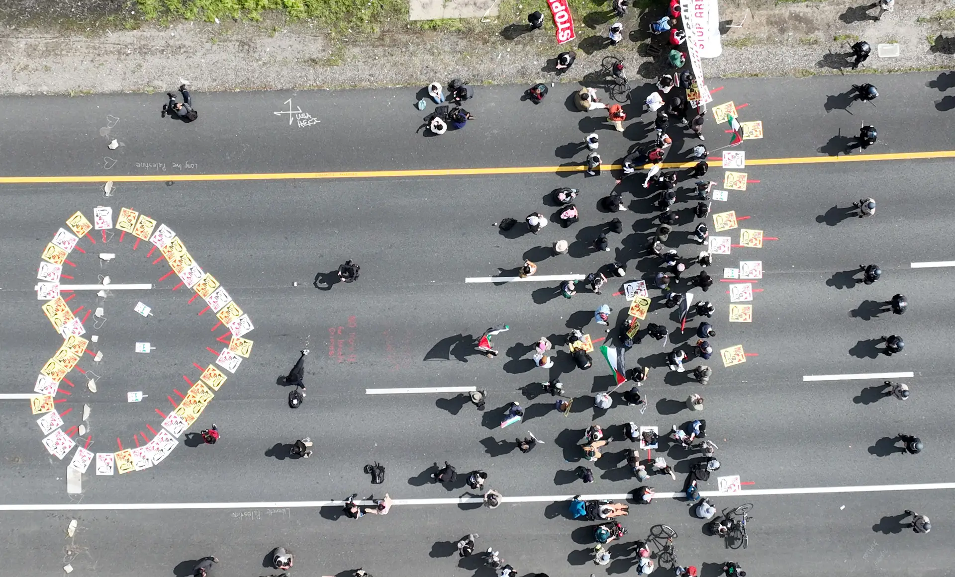 Manifestantes pró-Palestina bloqueiam icónica ponte Golden Gate