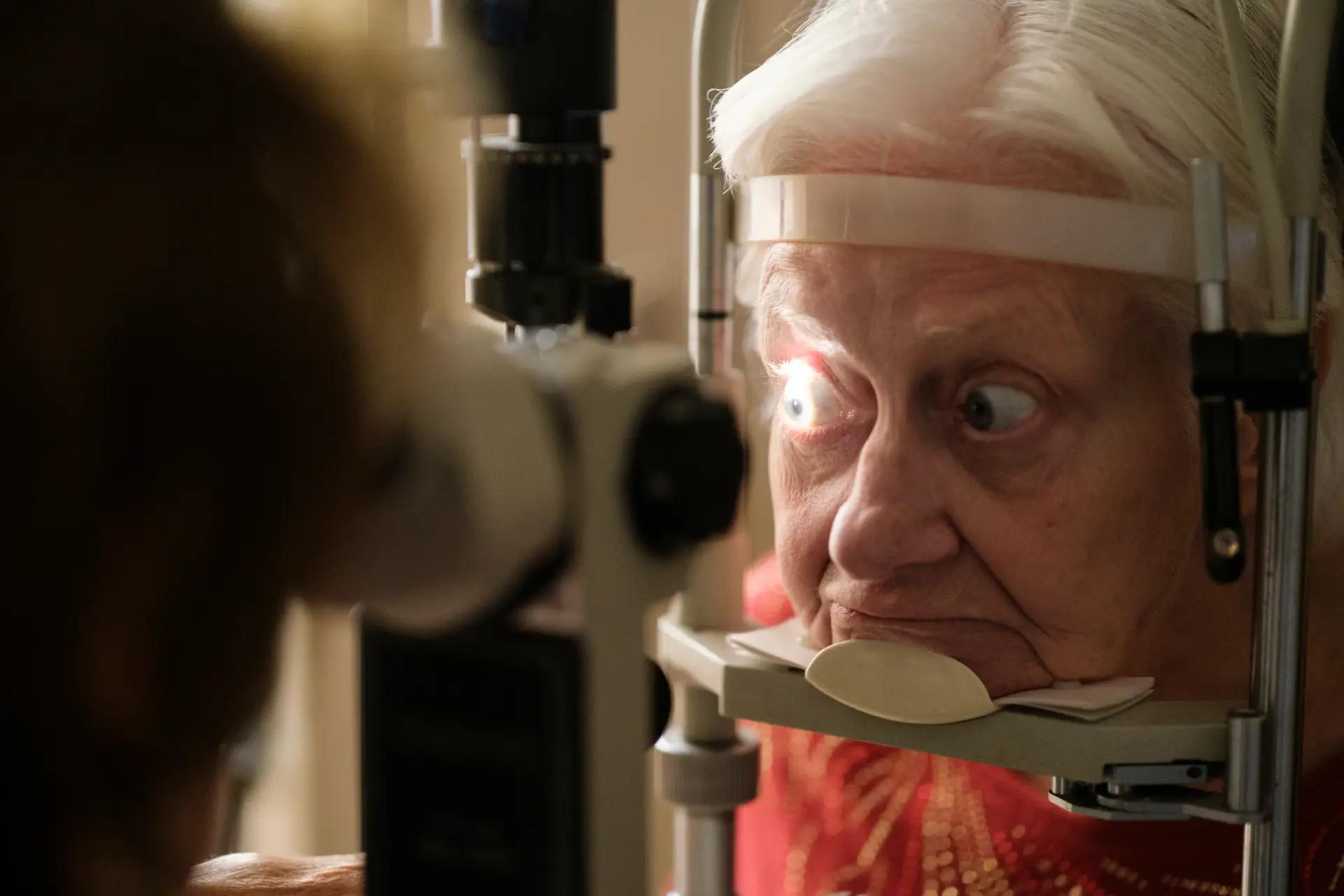 Problemas de visão podem prever demência 12 anos antes do diagnóstico