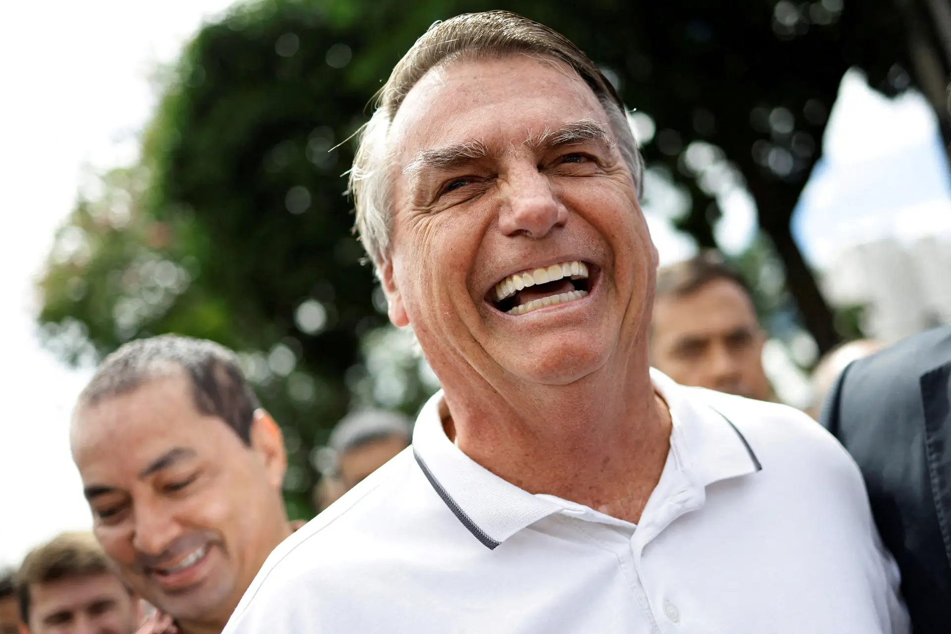 Supremo brasileiro diz que Bolsonaro não violou a lei ao dormir na embaixada húngara