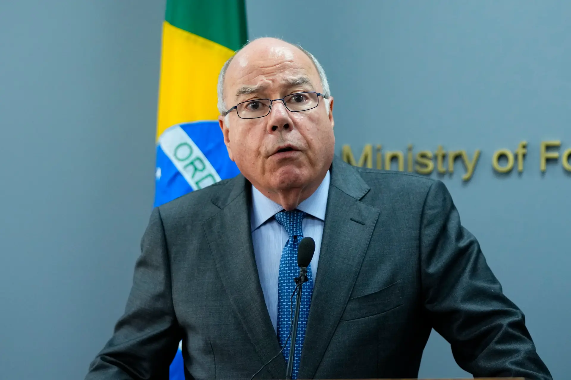 Ministro brasileiro não comenta palavras de Marcelo, mas defende "política de reparação" colonial