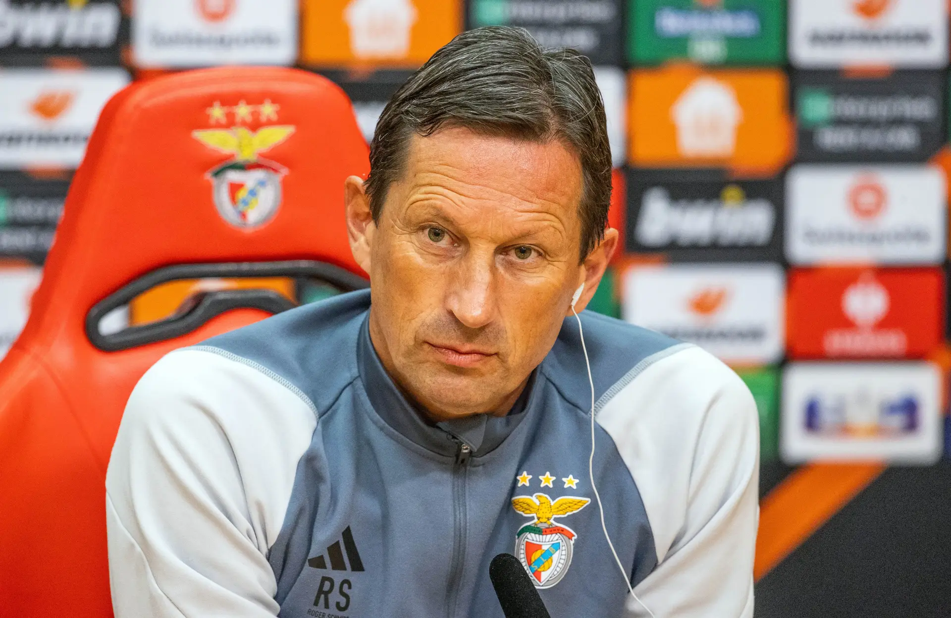 "Nunca irei perdoar": Roger Schmidt pede respeito após insultos dos adeptos do Benfica