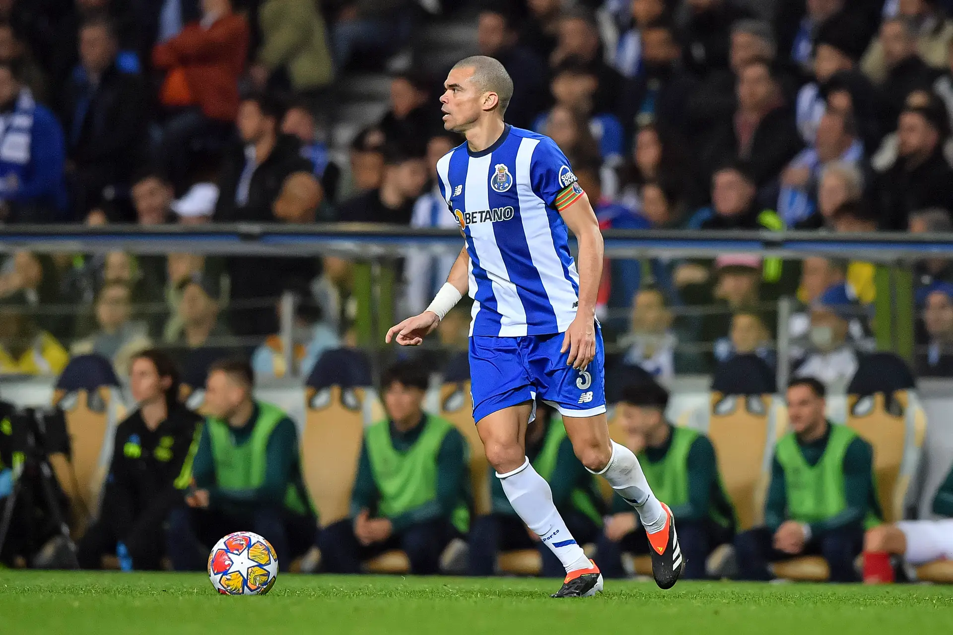 FC Porto justifica ausência de Pepe no clássico com o Sporting