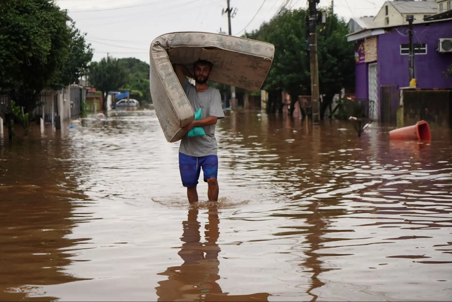 Inondations dans le sud du Brésil : le bilan s’alourdit à 83 morts