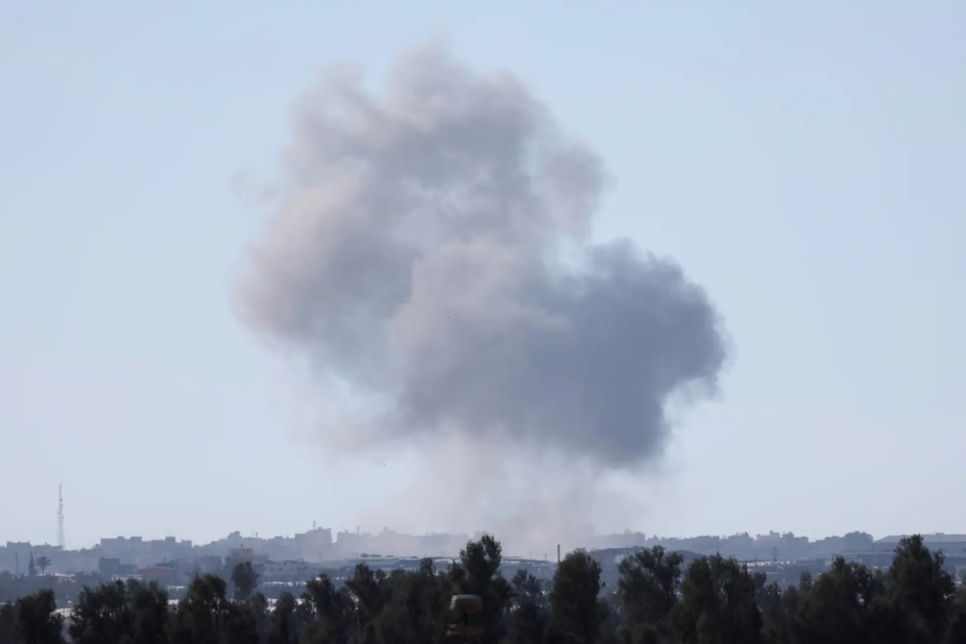 Pelo menos 7 mortos e vários feridos em ataque israelita em Gaza