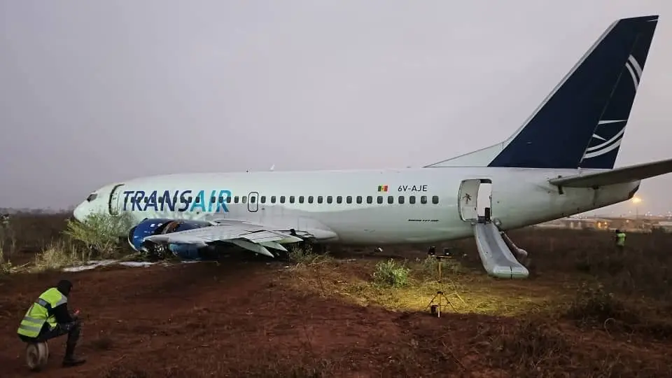 Incidente com Boeing durante descolagem no aeroporto de Dacar provoca 11 feridos